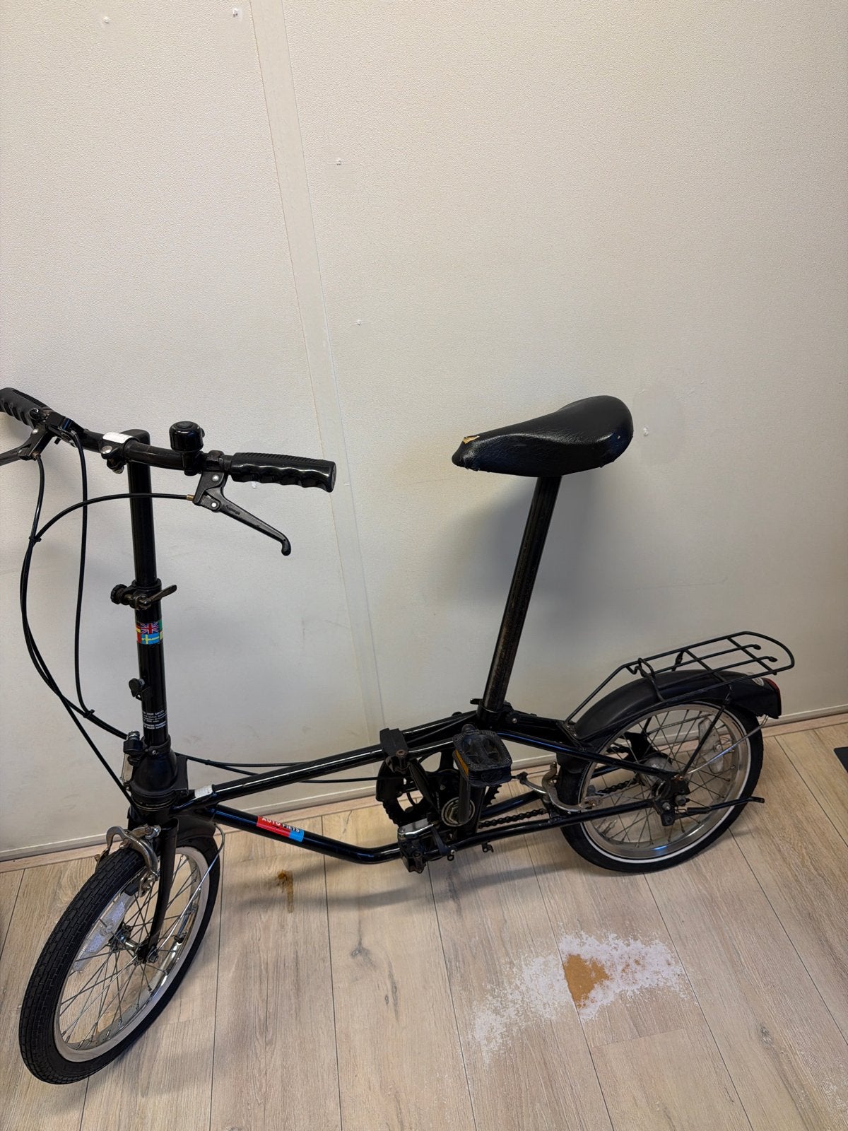 Opvouwbare fiets - Handig voor woon-werkverkeer, Fietsen en Brommers, Fietsen | Vouwfietsen, 20 inch of meer, Gebruikt, Velgrem