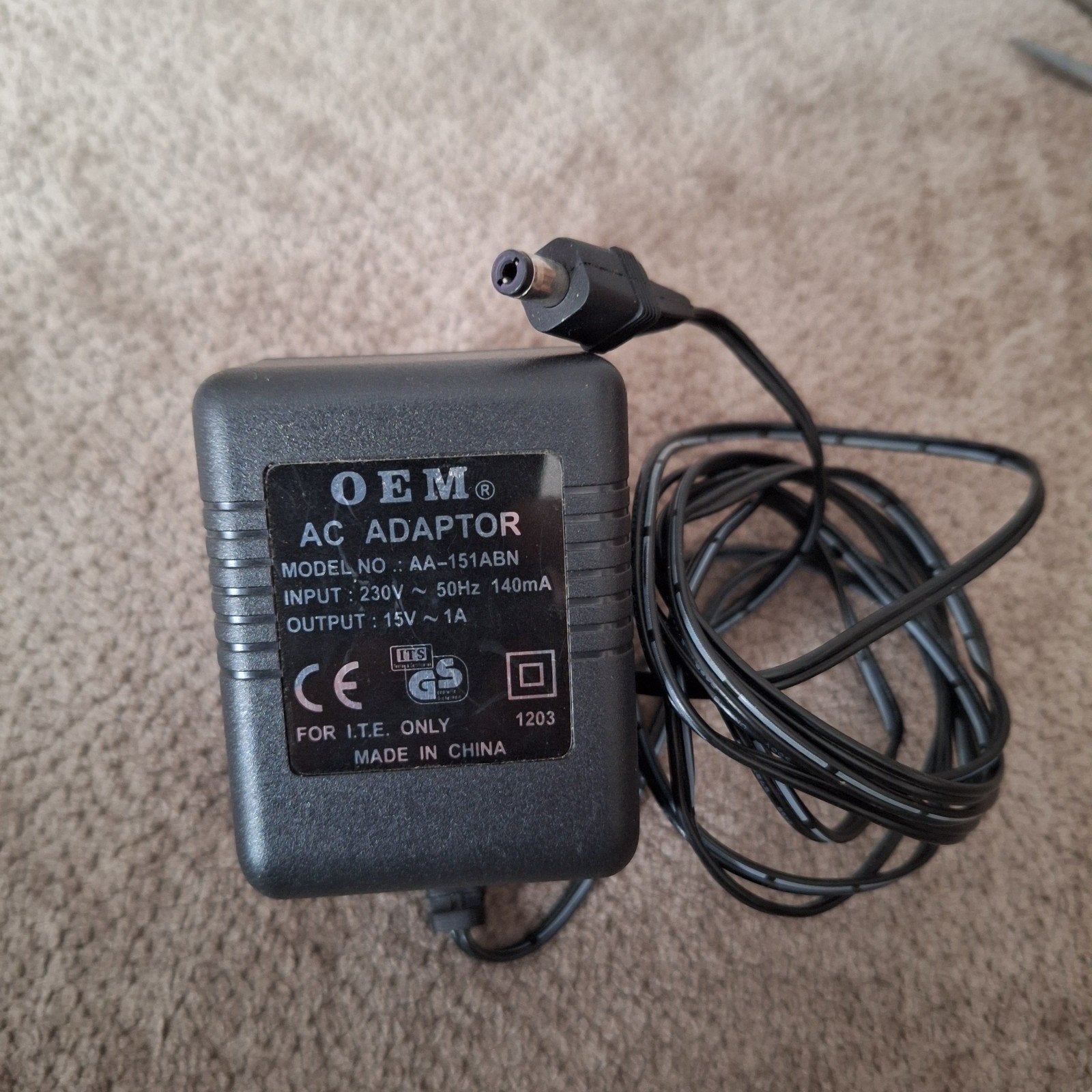 OEM AC Adapter 15V 1A - Model AA-151ABN, Ophalen