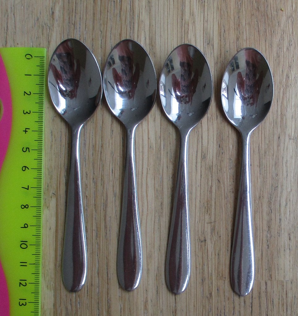 4 Ronda 18-10 thee-koffielepels/dessertlepels 13,3cm 21gram, Ophalen of Verzenden, Zo goed als nieuw, Rvs of Chroom
