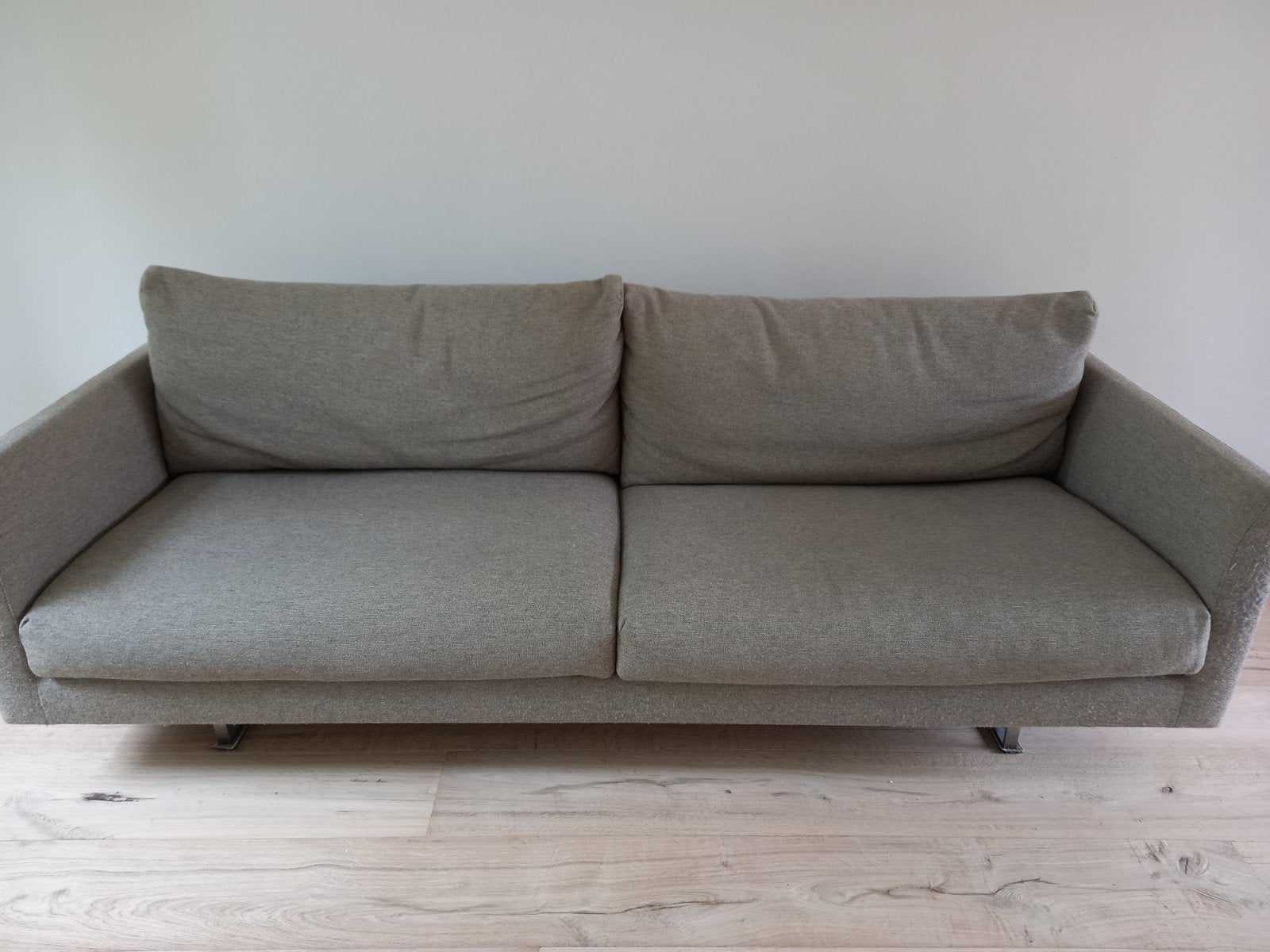bank Axel van Montis, beige, 220x95cm, zithoogte 38cm, Huis en Inrichting, Ophalen, Gebruikt, Minder dan 75 cm, Driepersoons