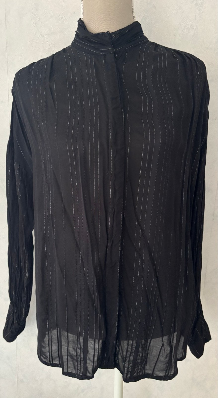 Shoeby Zwarte Blouse met Lurex Streep - Maat M, Kleding | Dames, Verzenden, Zo goed als nieuw, Maat 38/40 (M), Zwart