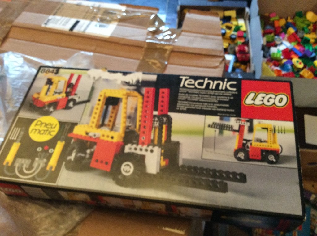 LEGO Technic 8843 Vorkheftruck Pneumatic - Nieuw/Sealed, Compleet, Lego, Ophalen of Verzenden, Zo goed als nieuw
