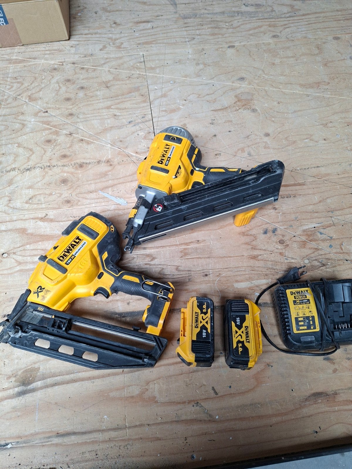 dewalt accutacker set, Ophalen