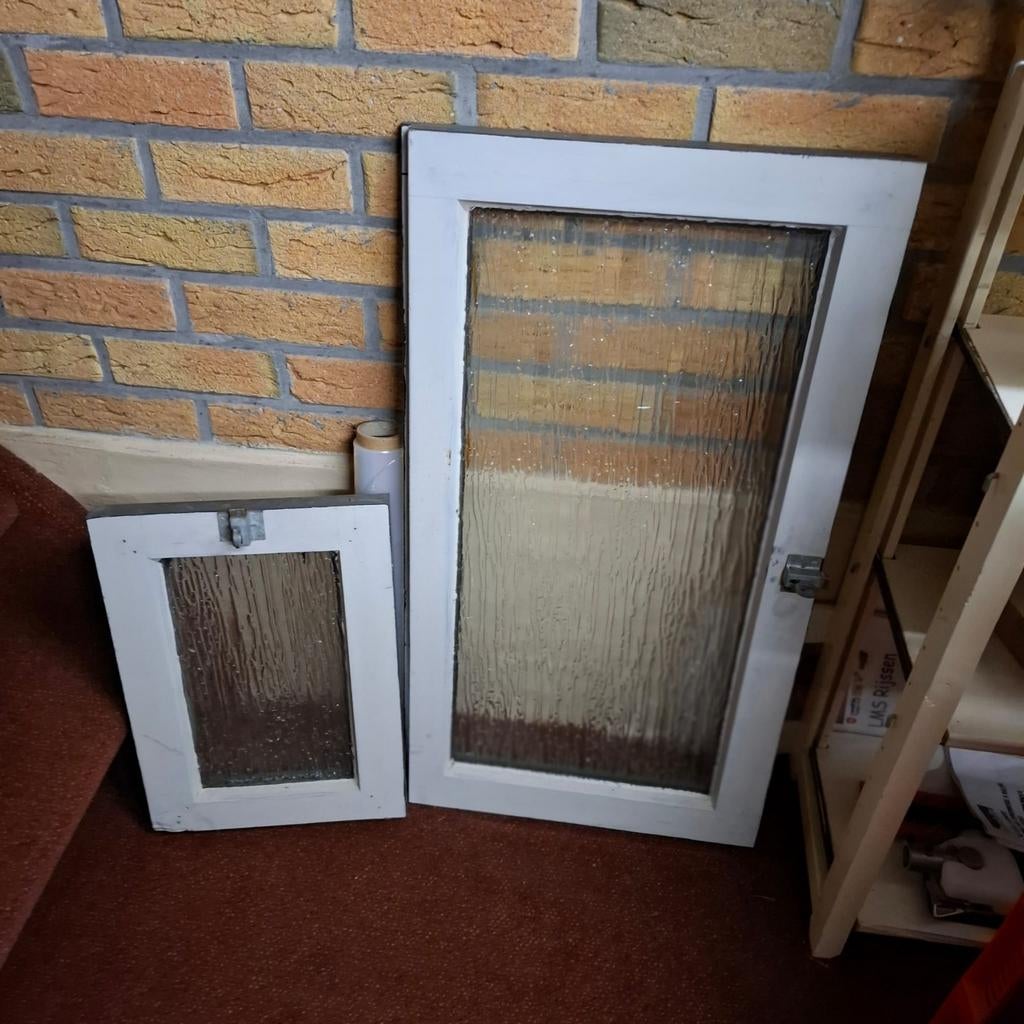 2 Merbau ramen met gewerkt glas, 48,5 x 88,5 en 33,5 x 48, Raamkozijn, 75 tot 150 cm, Hout, Ophalen