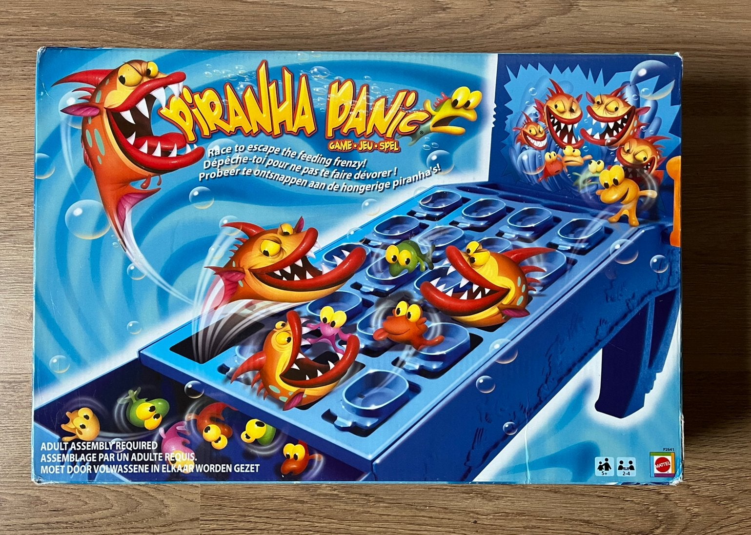 Piranha Panic! Bordspel - Ontsnap aan de hongerige vissen!, Hobby en Vrije tijd, Gezelschapsspellen | Bordspellen, Drie of vier spelers
