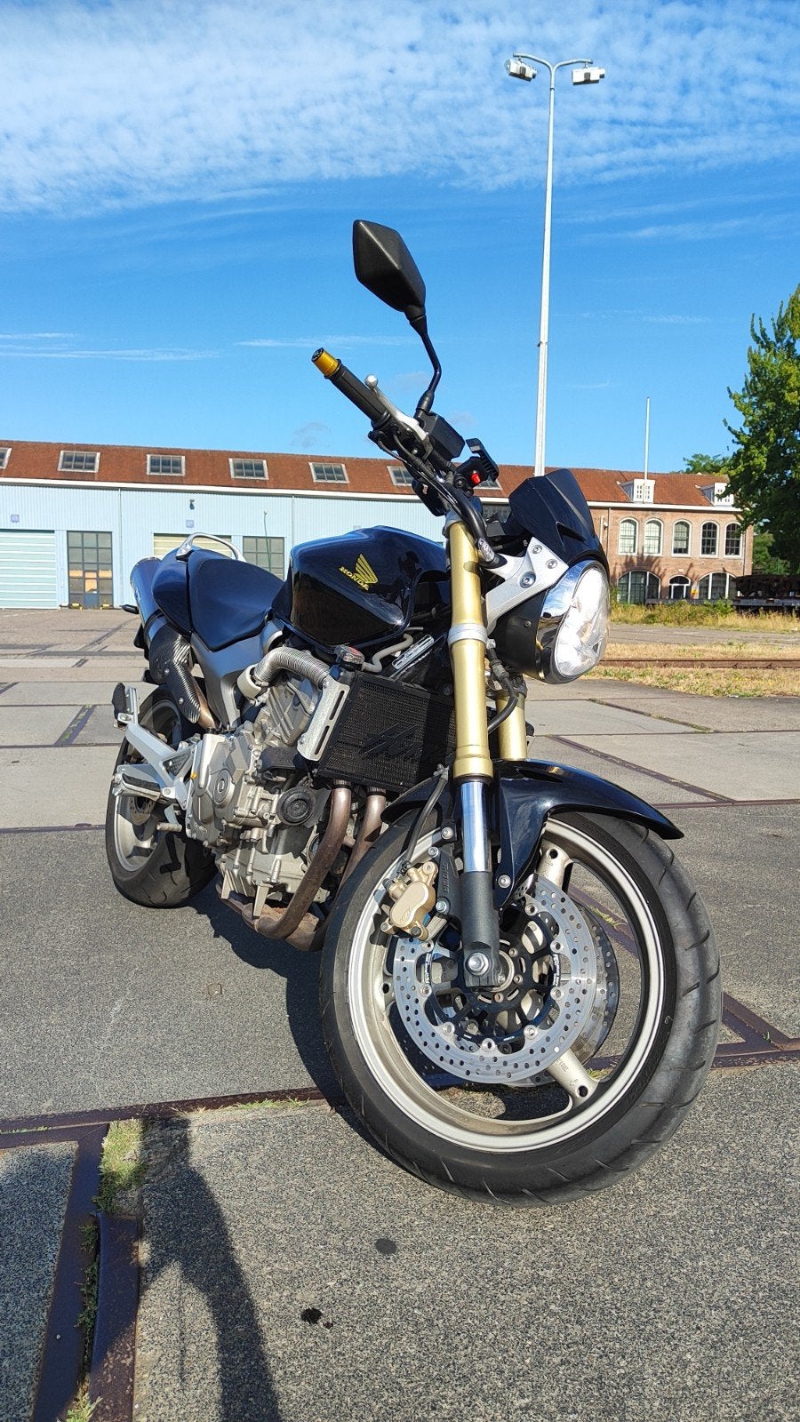 Honda Hornet 600 - Naked bike met leovince, Ophalen