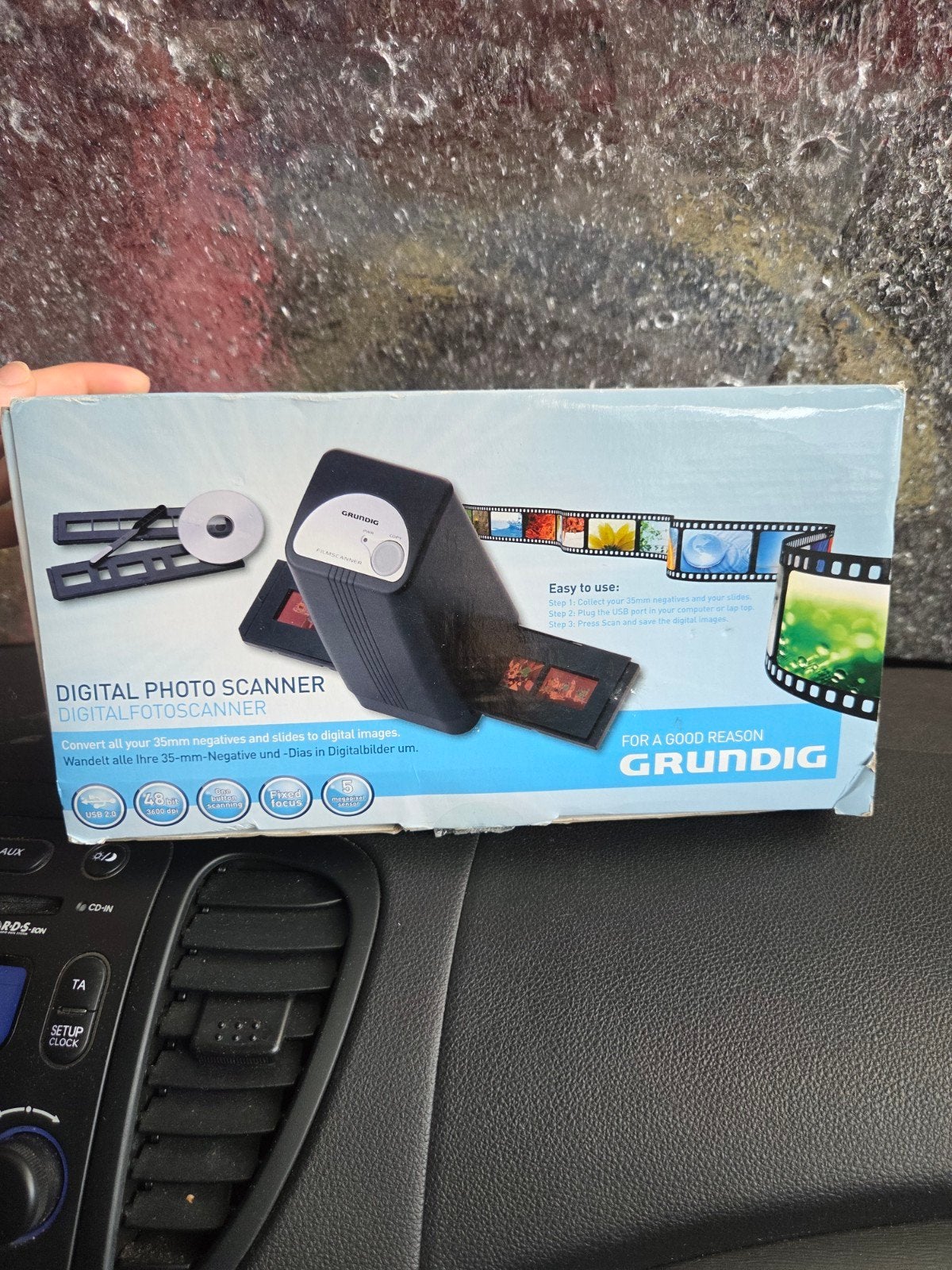 Grundig Digital Fotoscanner voor negatieven en dia's, Fotoscanner, Ophalen of Verzenden, Zo goed als nieuw, Windows