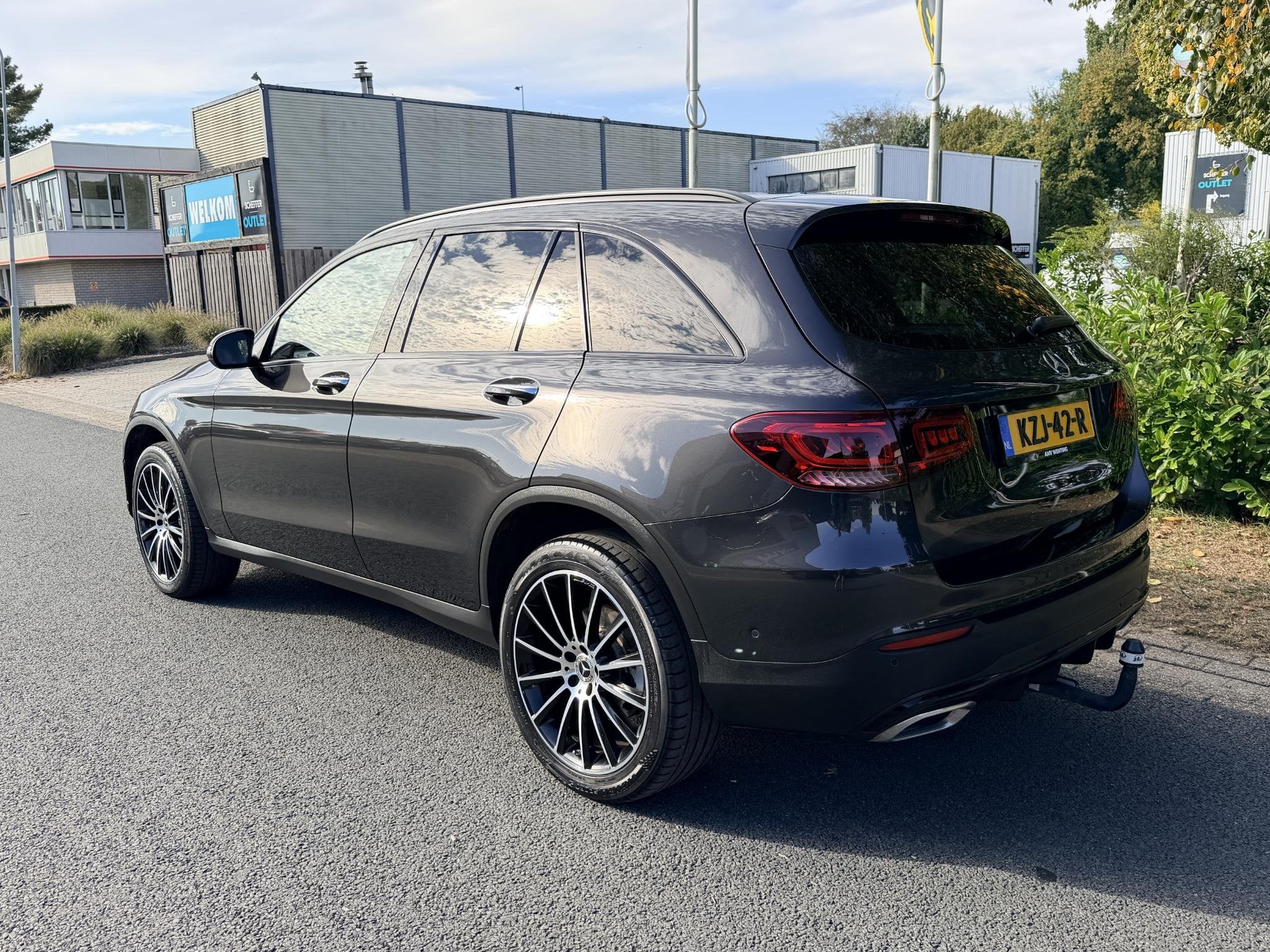 Mercedes-Benz GLC-klasse 300e Hybrid 4MATIC 320PK AMG•Pano, Automaat, Gebruikt, Euro 6, 4 cilinders
