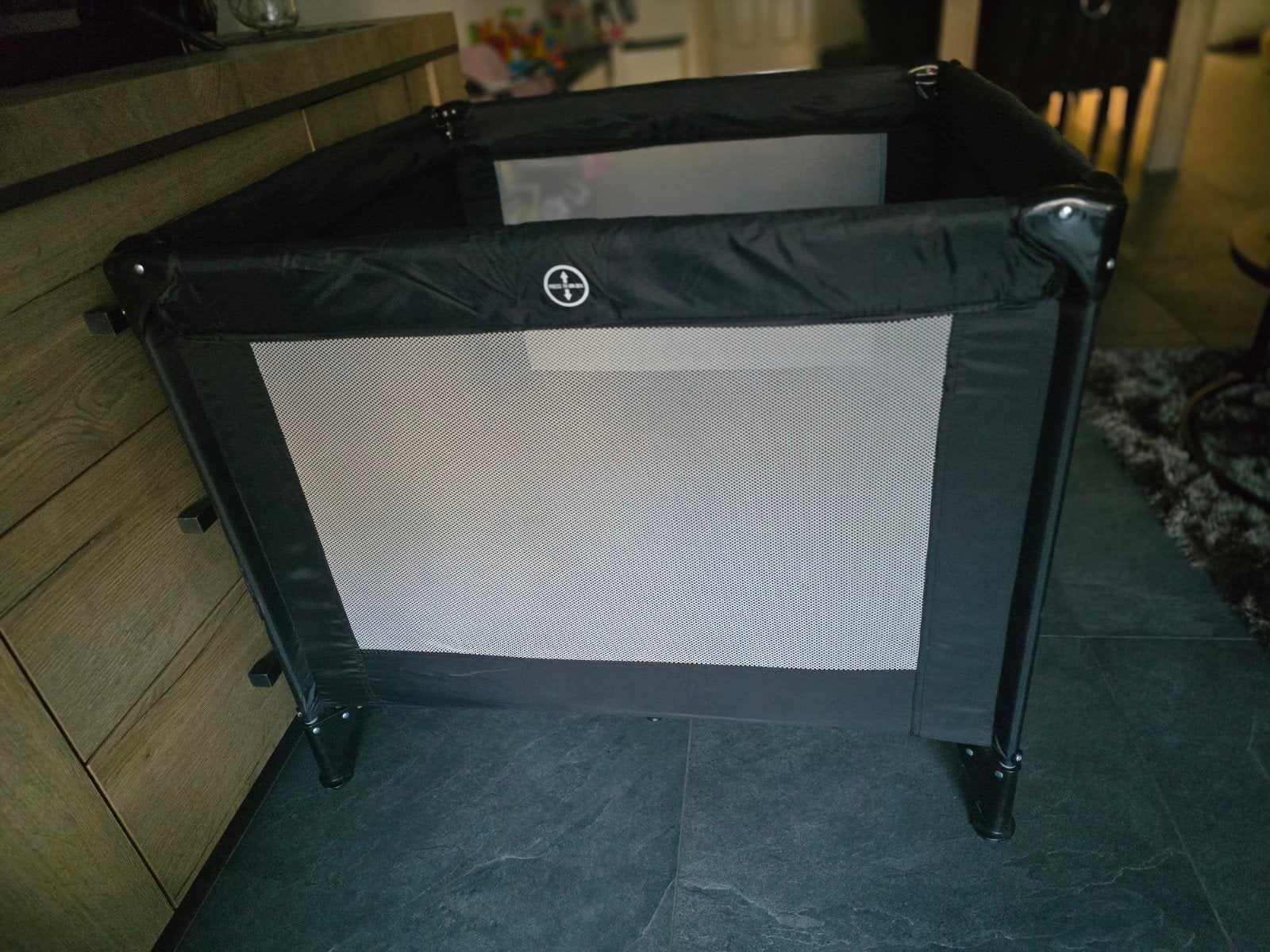 Inklapbare box met bodemverhoger, Kinderen en Baby's, Boxen, Ophalen of Verzenden, Zo goed als nieuw, Vierkant, In hoogte verstelbaar