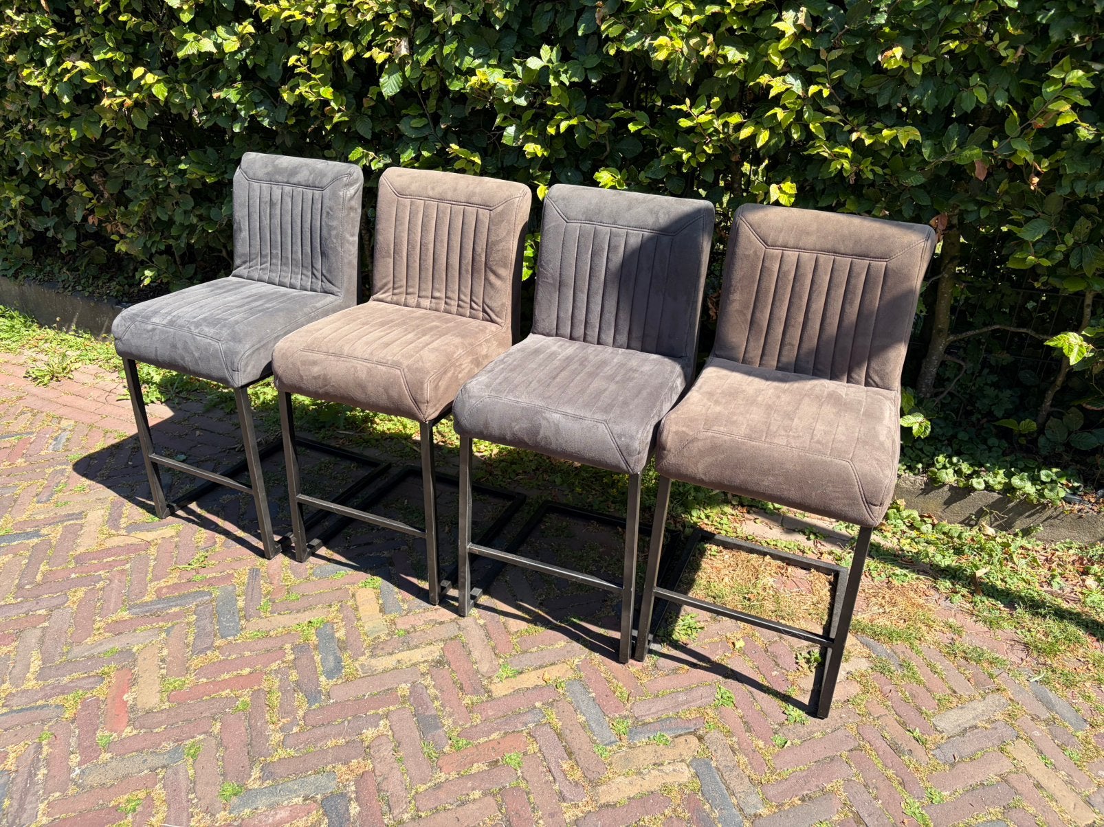 Set barstoelen, 2 krukken, Ophalen, Zo goed als nieuw, 60 tot 90 cm