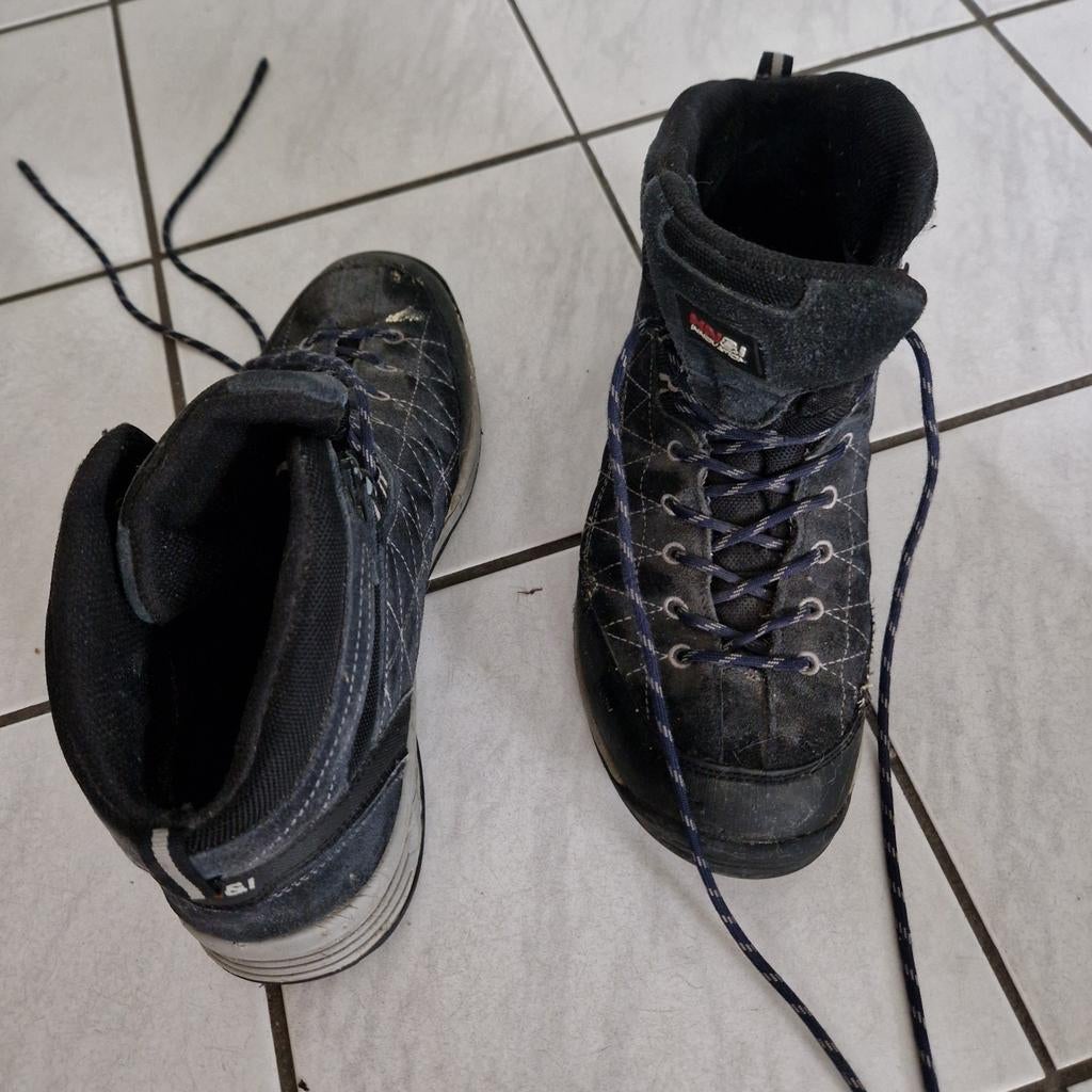Gebruikte wandelschoenen maat 45, Ophalen of Verzenden, Gebruikt, Schoenen