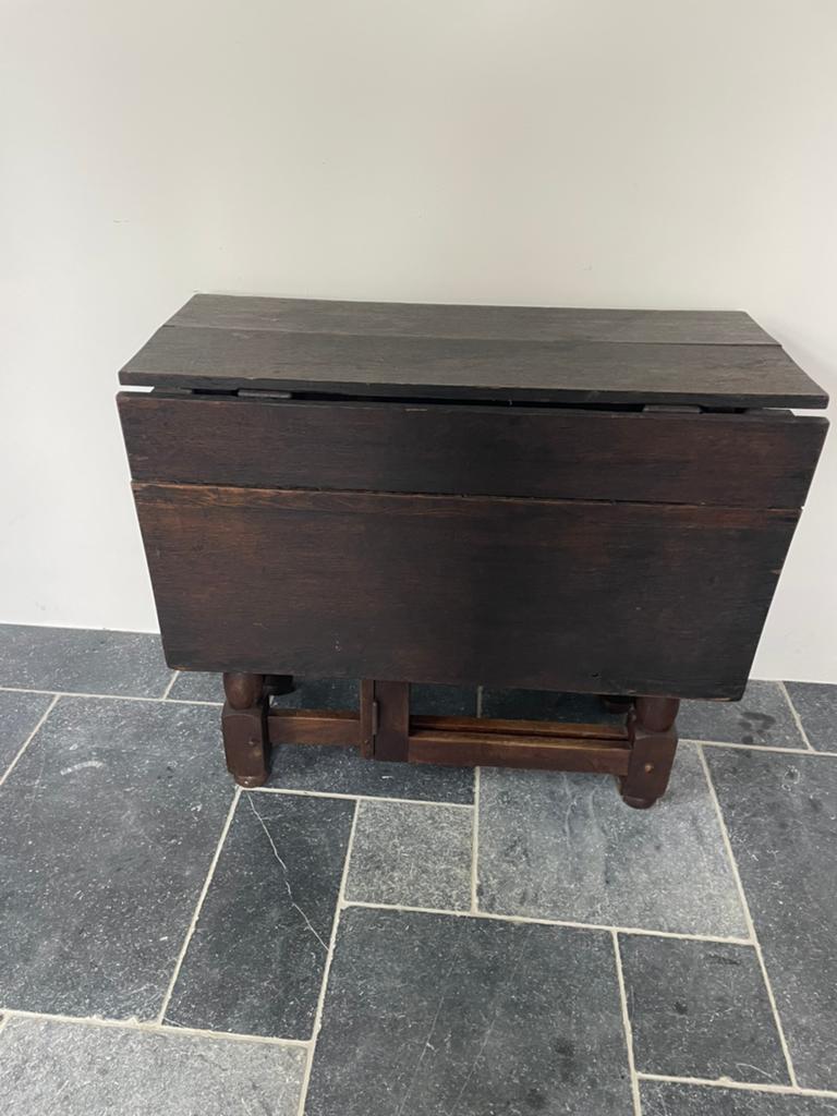 Oude hangoor tafel, Ophalen