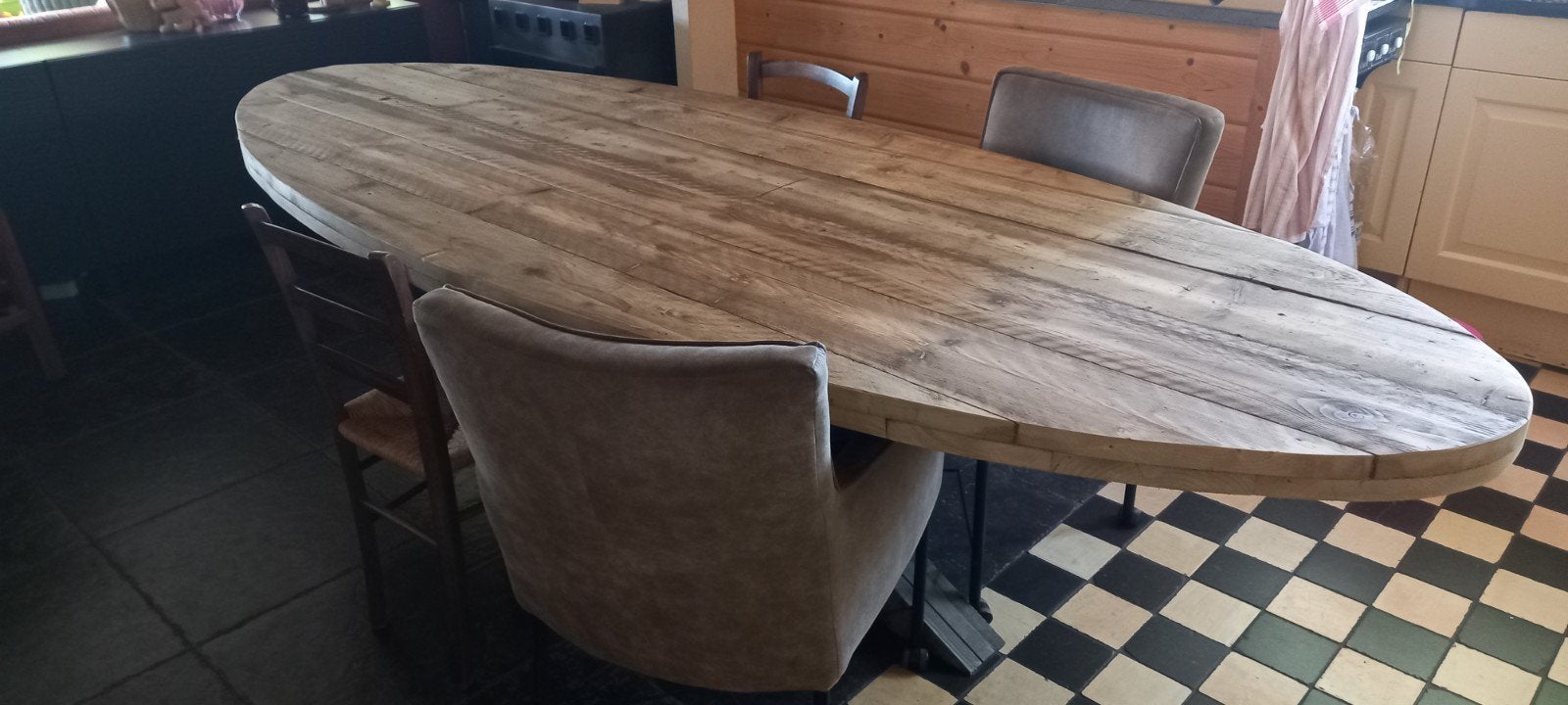 Robuuste ovale eettafel met houten spinpoot 300 cm / 3 meter, 100 tot 150 cm, Ophalen of Verzenden, Vijf personen of meer, Rustiek, Industrieel