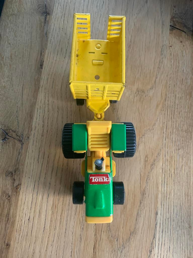 Tonka Farm Tractor 81102 met Trailer 55320 - Groen/Geel, Ophalen of Verzenden, Zo goed als nieuw