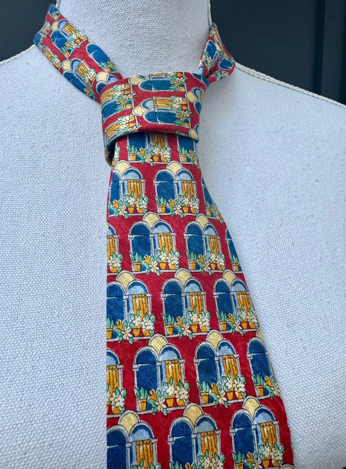Vintage authentieke Givenchy 100% zijden stropdas, Ophalen of Verzenden, Zo goed als nieuw, Meerkleurig, Met patroon