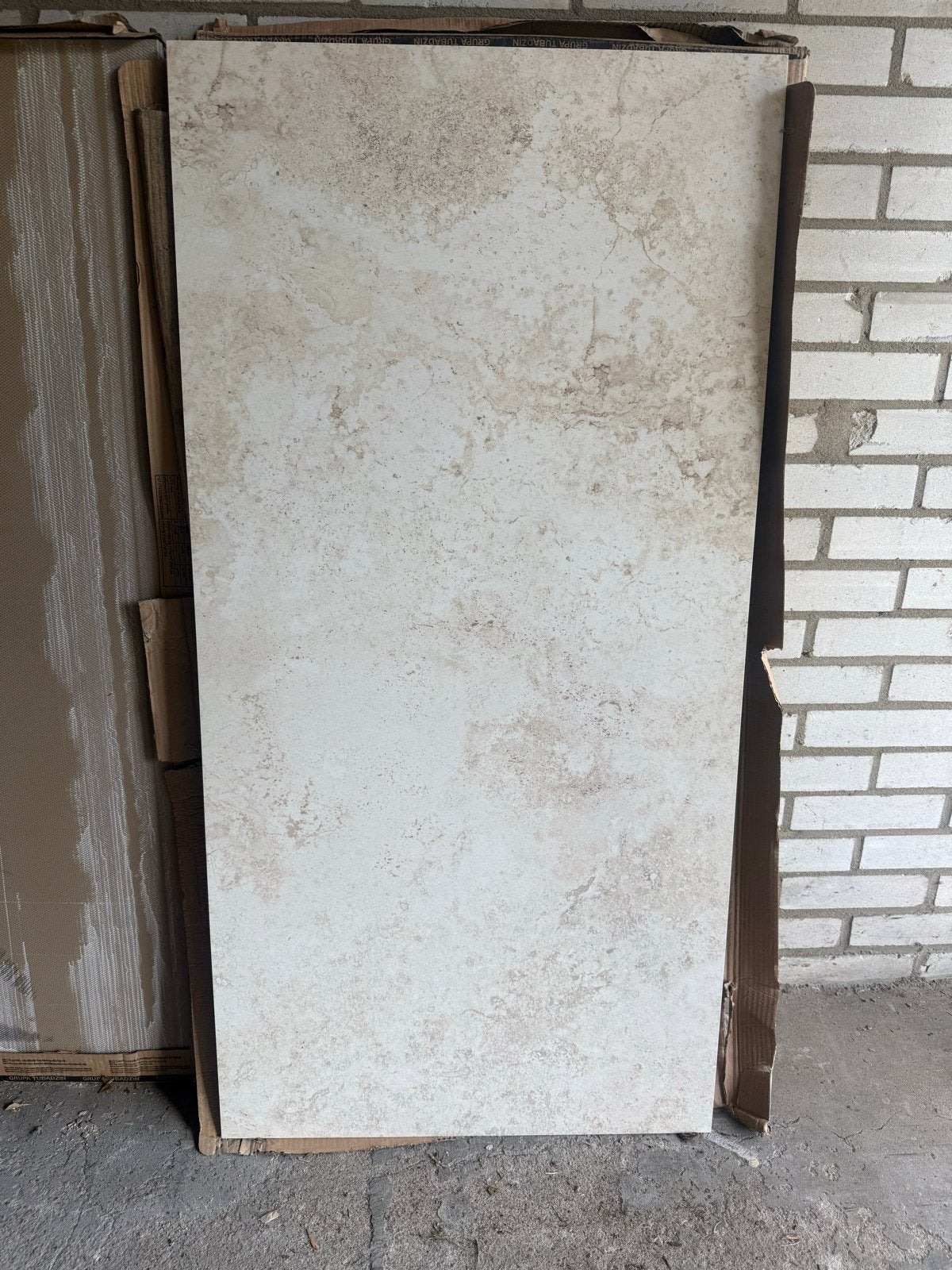 Grote keramische vloertegels, lichtbeige, 60x120 cm, Ophalen, 60 cm of meer, Keramiek, 5 tot 10 m²