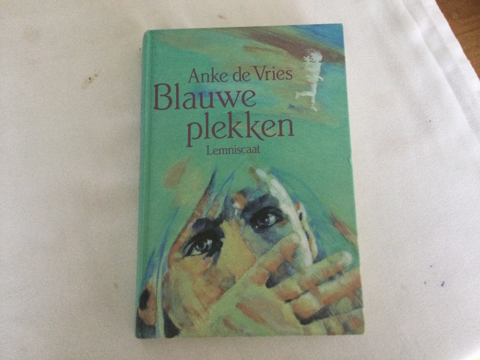 Anke de Vries, Blauwe plekken, Ophalen of Verzenden, Zo goed als nieuw, Anke de Vries, Fictie