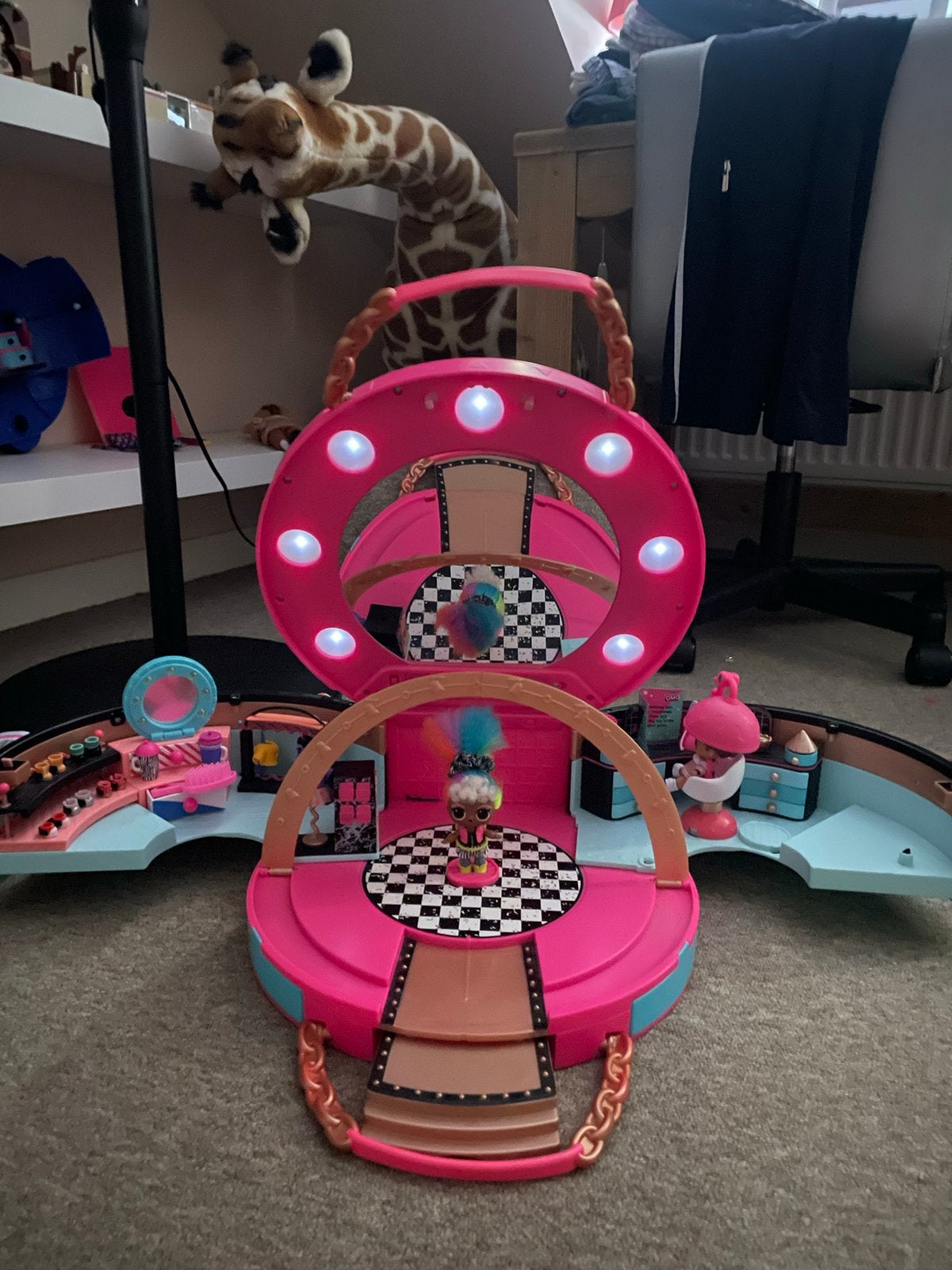 L.O.L.Surprise! Beautysalon Koffer met Poppen en Accessoires, Ophalen of Verzenden, Zo goed als nieuw, Overige typen