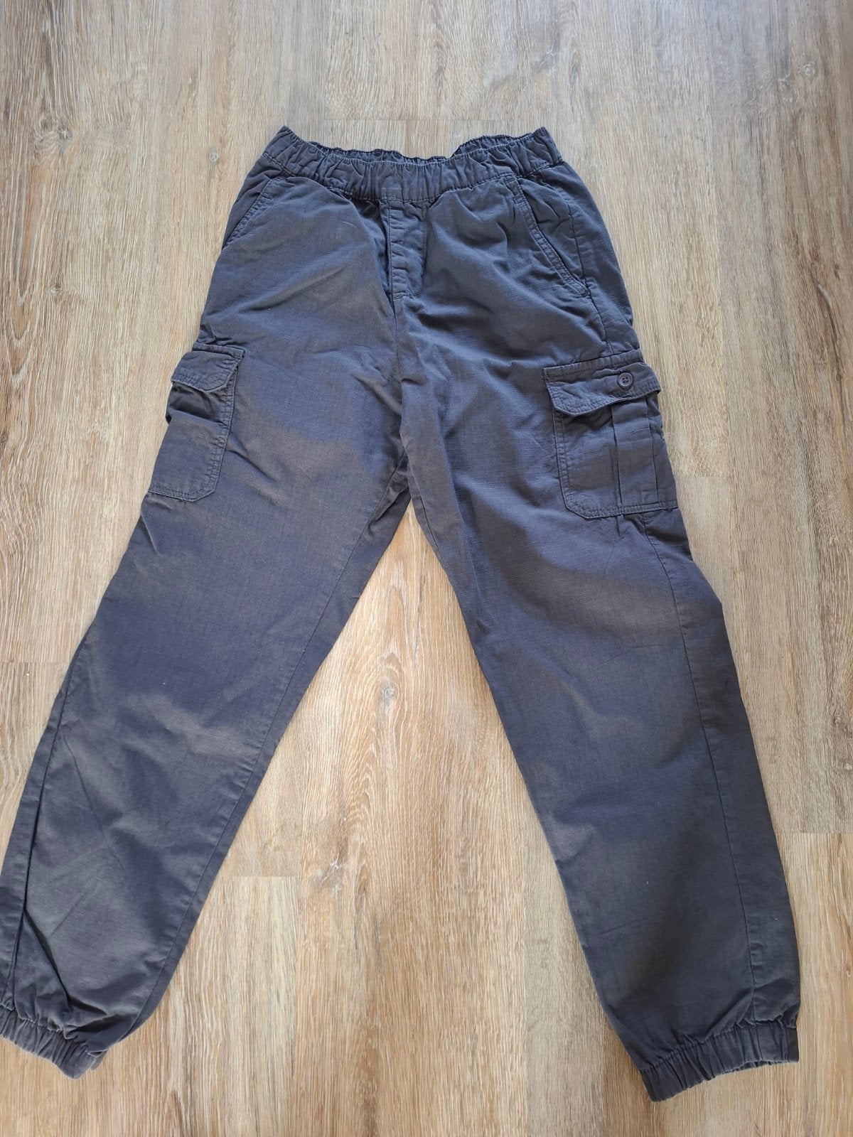 Urban Classics grijze broek maat 158/164, Kinderen en Baby's, Kinderkleding | Maat 164, Broek, Urban Classics, Jongen of Meisje