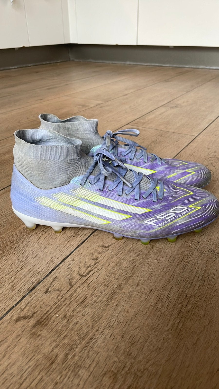 Voetbalschoenen Adidas F50 maat 42, Ophalen, Maat XS of kleiner, Schoenen, Zo goed als nieuw