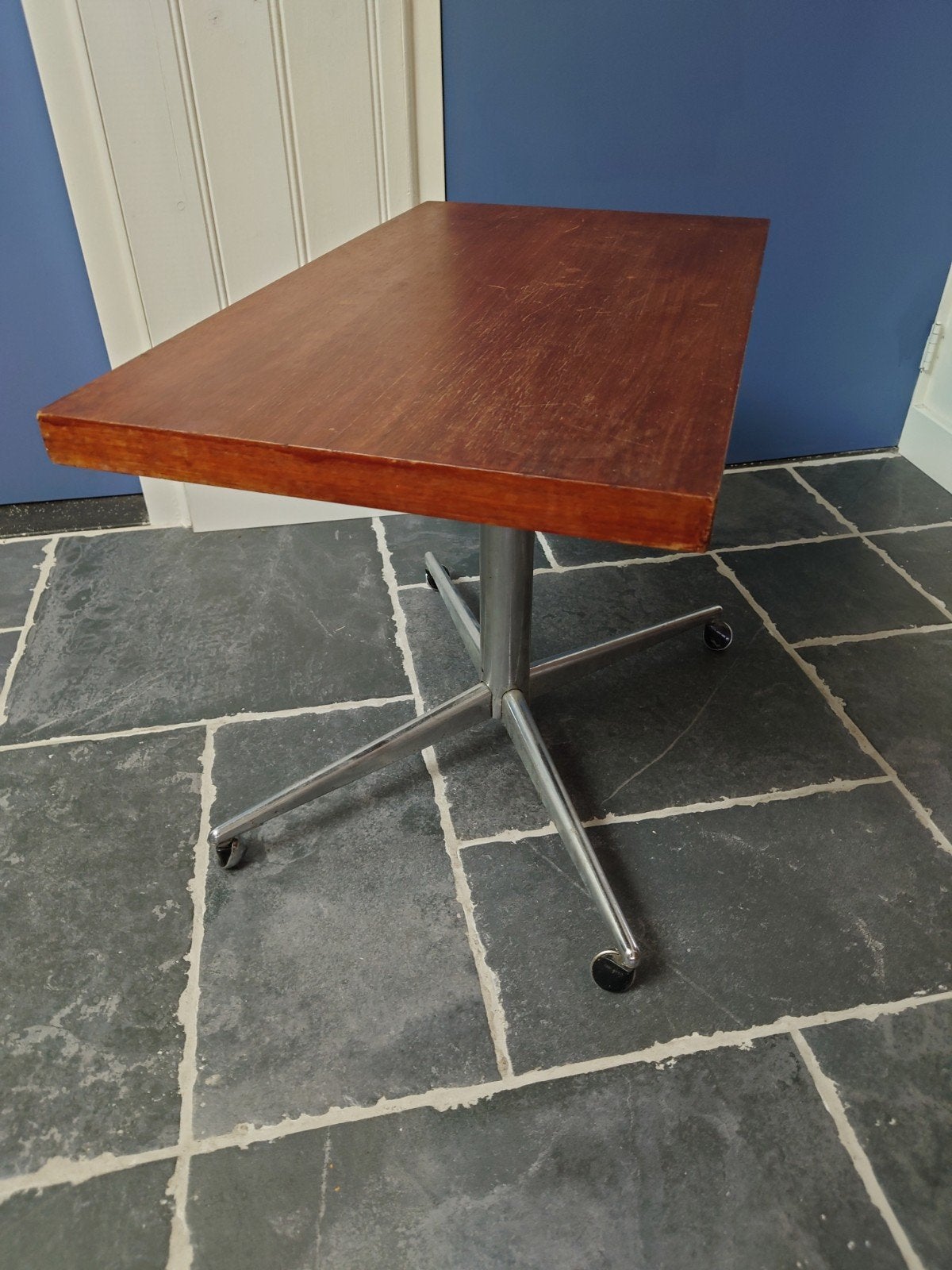 Retro / Vintage bijzettafel / salontafel 40B x 70L x 51H, Gebruikt, 55 tot 75 cm, Vintage / Landelijk, Rechthoekig