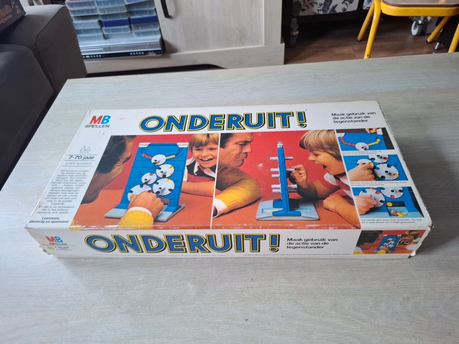 Onderuit! bordspel van MB Spellen - Vintage familiespel, Onbekend, Ophalen of Verzenden, Onbekend, Een of twee spelers