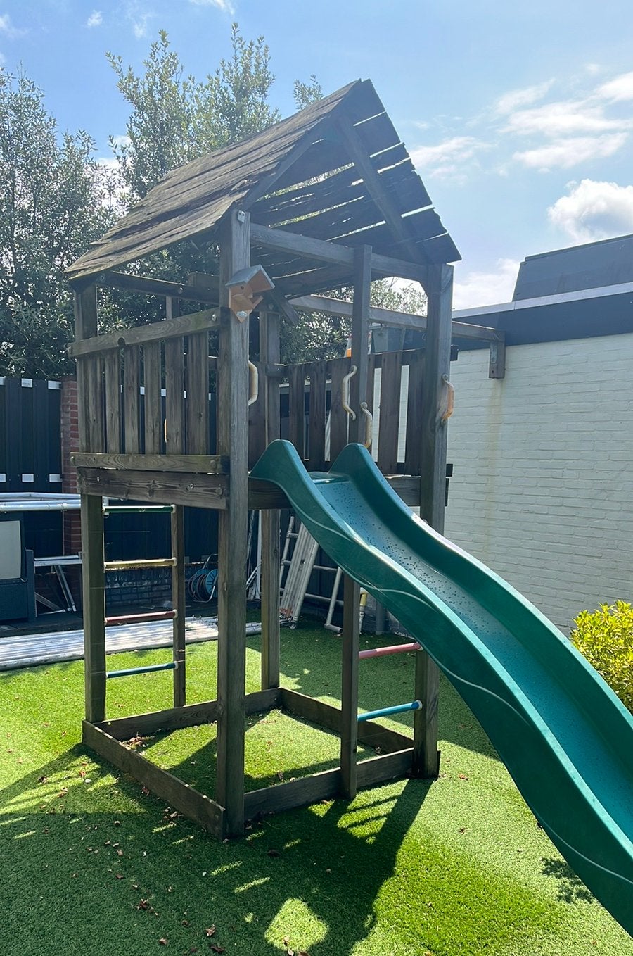 GRATIS! Speelhuis speeltoestel jungle gym met glijbaan, Kinderen en Baby's, Speelgoed | Buiten | Speeltoestellen, Ophalen, Gebruikt