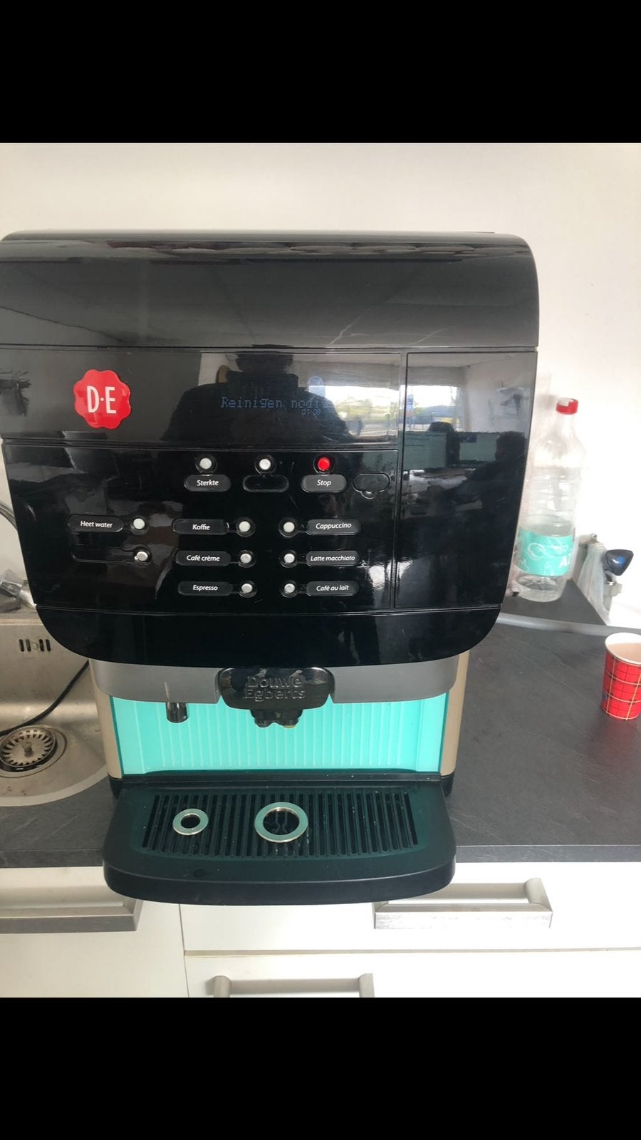 Douwe Egberts Koffiemachine - Type EC/EU230V-S, 10 kopjes of meer, Ophalen, Zo goed als nieuw, Koffiemachine