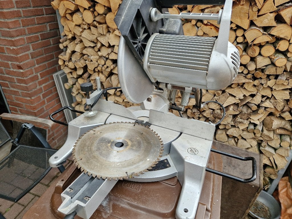 Afkortzaag huvema, Ophalen, Gebruikt, Huvema, Afkortzaag