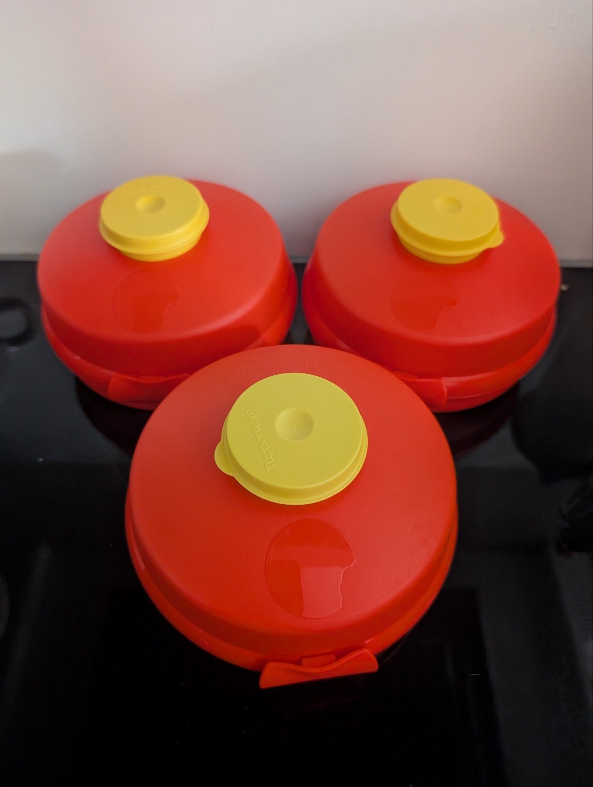 Tupperware clip bakje , salade bakje, Huis en Inrichting, Keuken | Tupperware, Ophalen of Verzenden, Zo goed als nieuw, Oranje