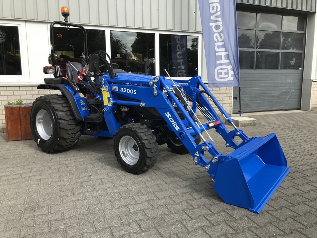 Solis 26 compact tractor mini trekker, Solis Tractors & Agricultural Machinery B.V., Info@solisworld.com, Polarisavenue 130
2132 JX  Hoofddorp, NL