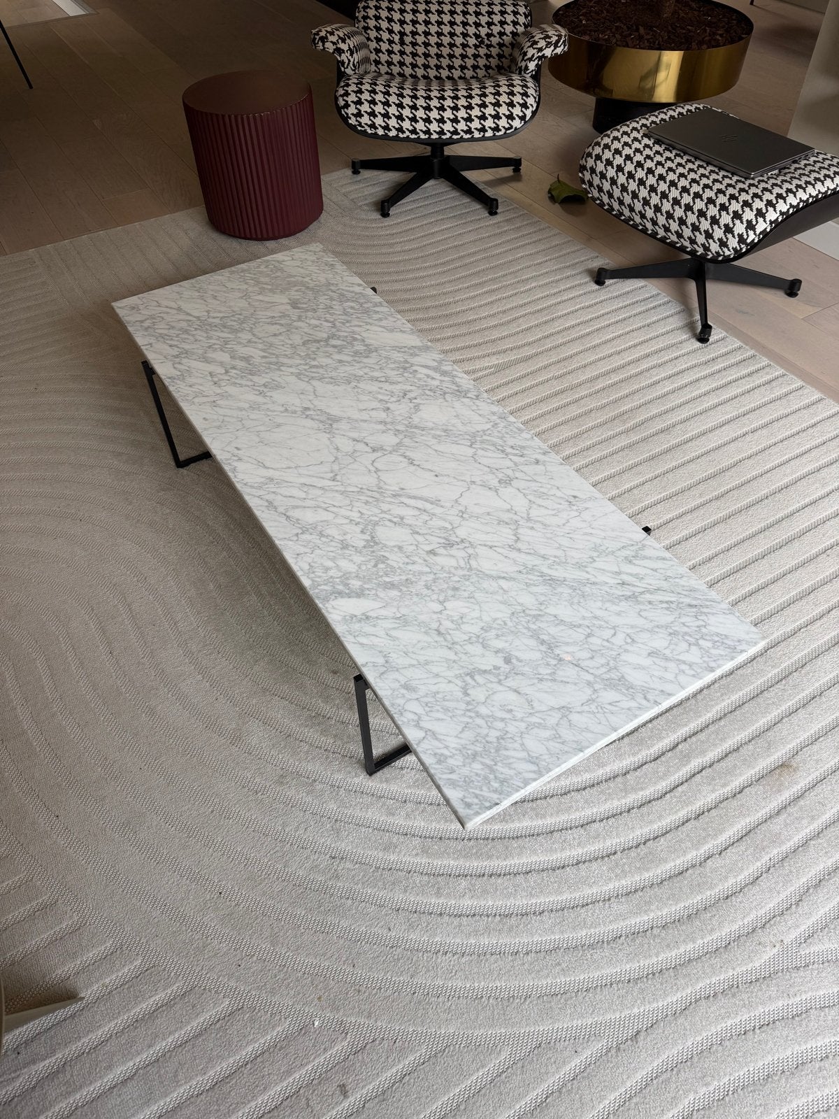 Enzo Luca / Beek Collection Bianca Carrara Marmer Salontafel, Ophalen, Overige materialen, Gebruikt, 100 tot 150 cm