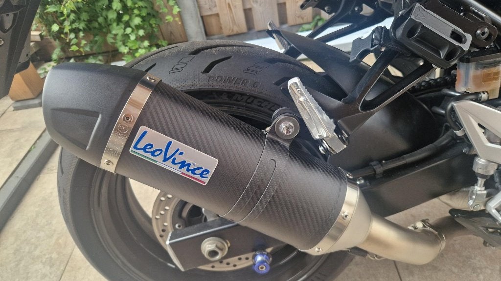 LeoVince Carbon Uitlaat Suzuki GSR 750 E-Keur NIEUWSTAAT, Ophalen of Verzenden, Gebruikt