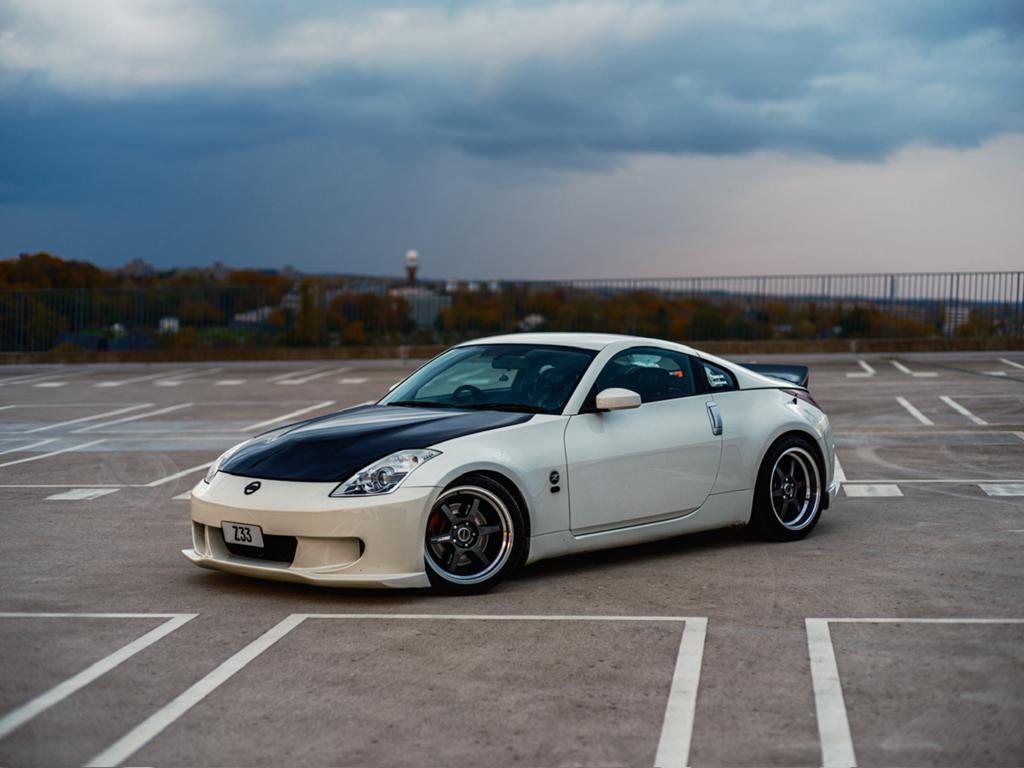 Nissan 350Z met chauffeur voor gala’s & evenementen, Ophalen