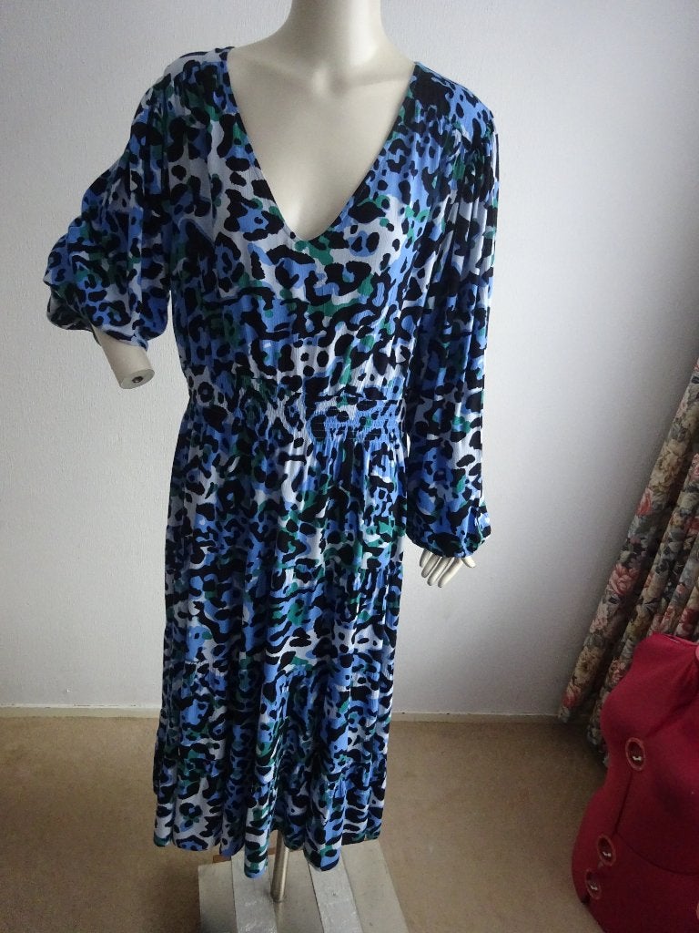 Miljuschka midi jurk mt 44, Kleding | Dames, Jurken, Overige kleuren, Miljuschka, Maat 42/44 (L), Ophalen of Verzenden