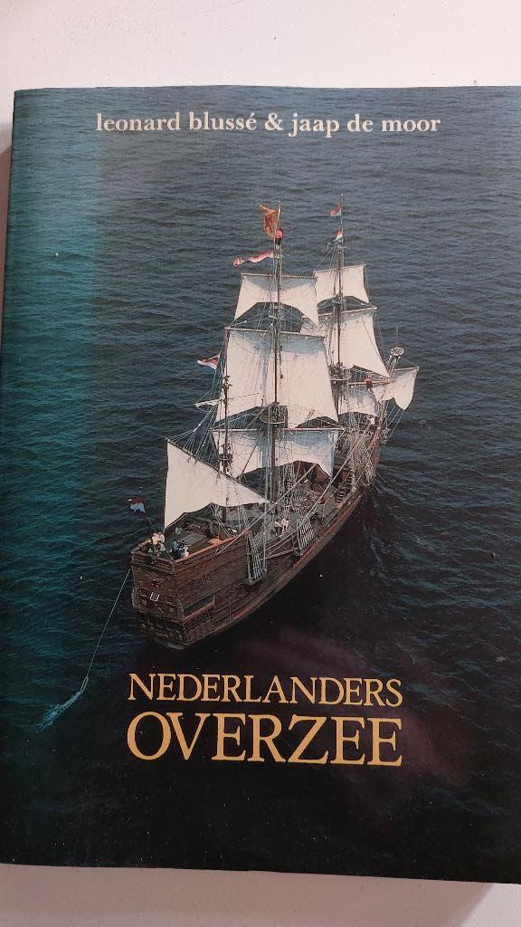 Nederlanders overzee, Leonard Blusse/Jaap de Moor, Ophalen of Verzenden, Gelezen, Leonard Blusse/Jaap de Moor