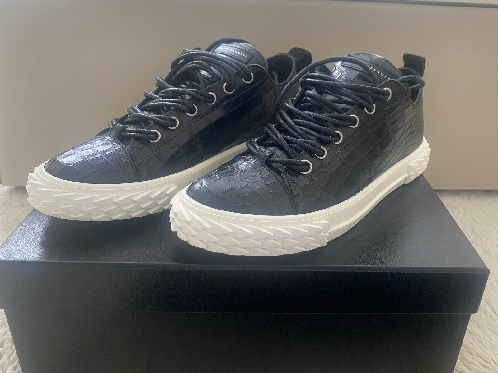 Giuseppe Zanotti Blabber maat 42 zwart/wit krokodillenprint, Kleding | Heren, Schoenen, Ophalen, Zwart, Sneakers of Gympen, Zo goed als nieuw