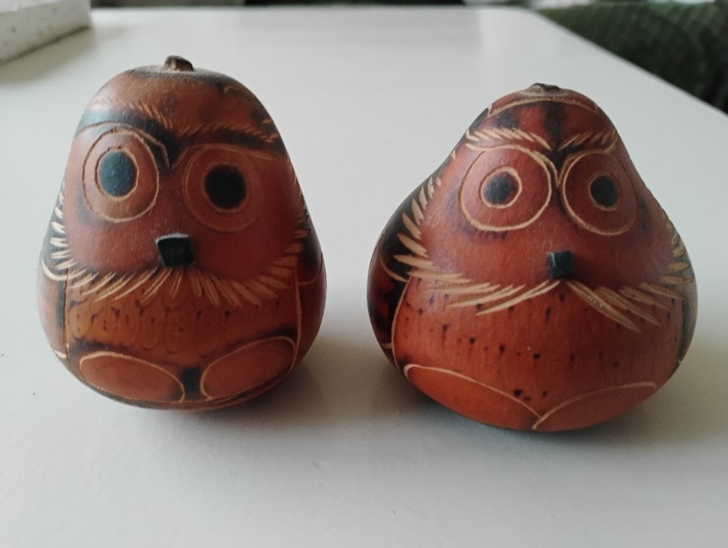 Set 2 kalebas figuren met snor   bruin handmade nieuw, Ophalen of Verzenden, Nieuw, Overige typen