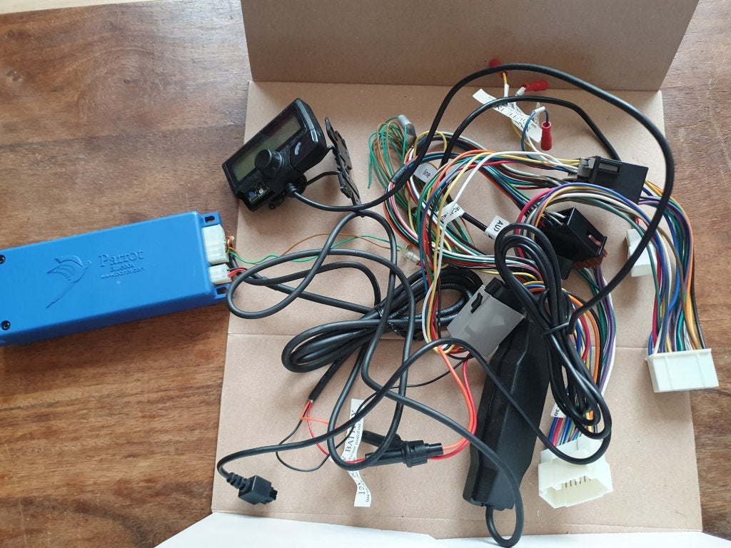 Parrot Carkit compleet, Ophalen of Verzenden, Zo goed als nieuw