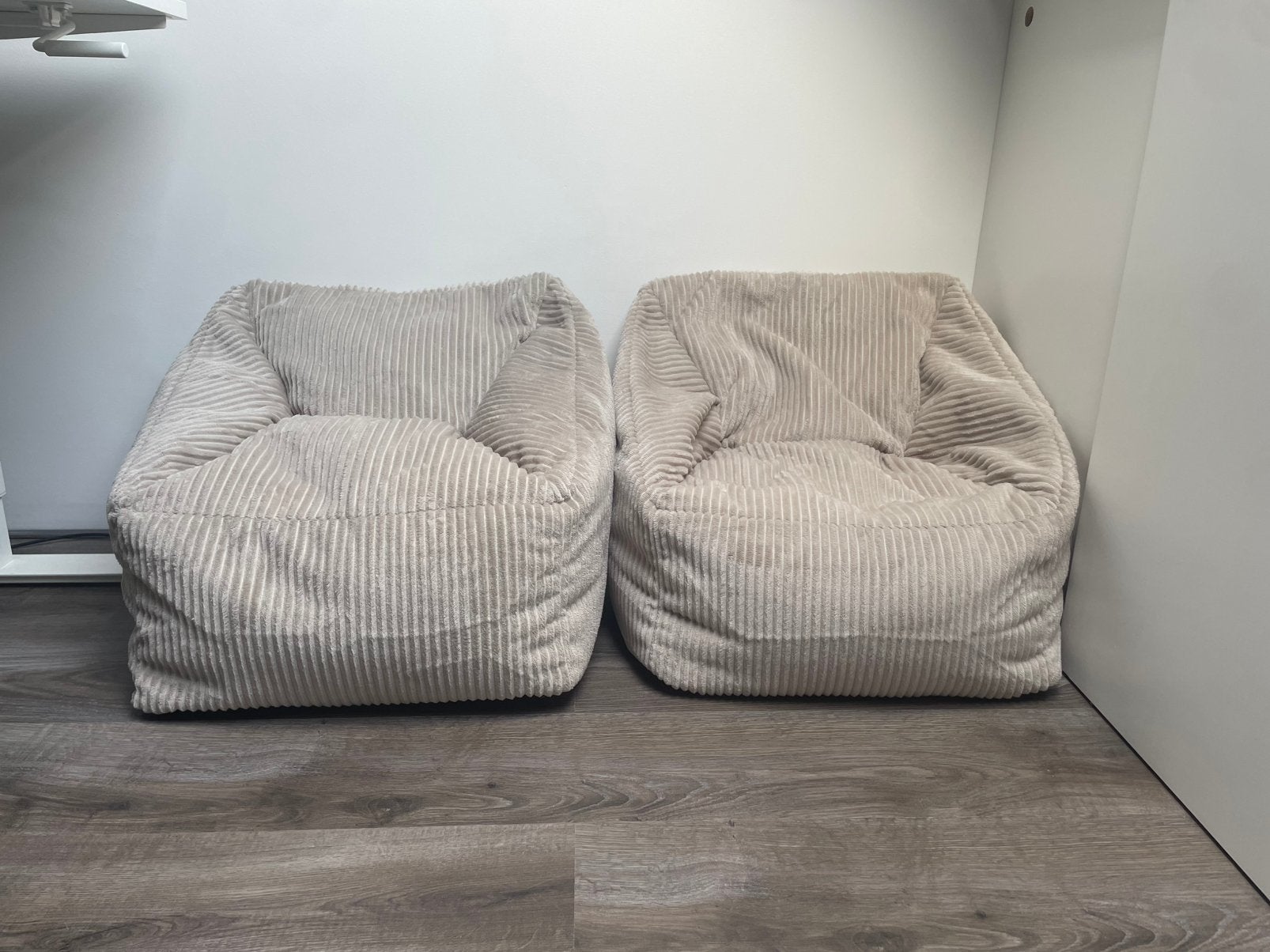 Kinder zitzakken taupe corduroy, Huis en Inrichting, Ophalen, Zo goed als nieuw, Beige, Zitzakstoel