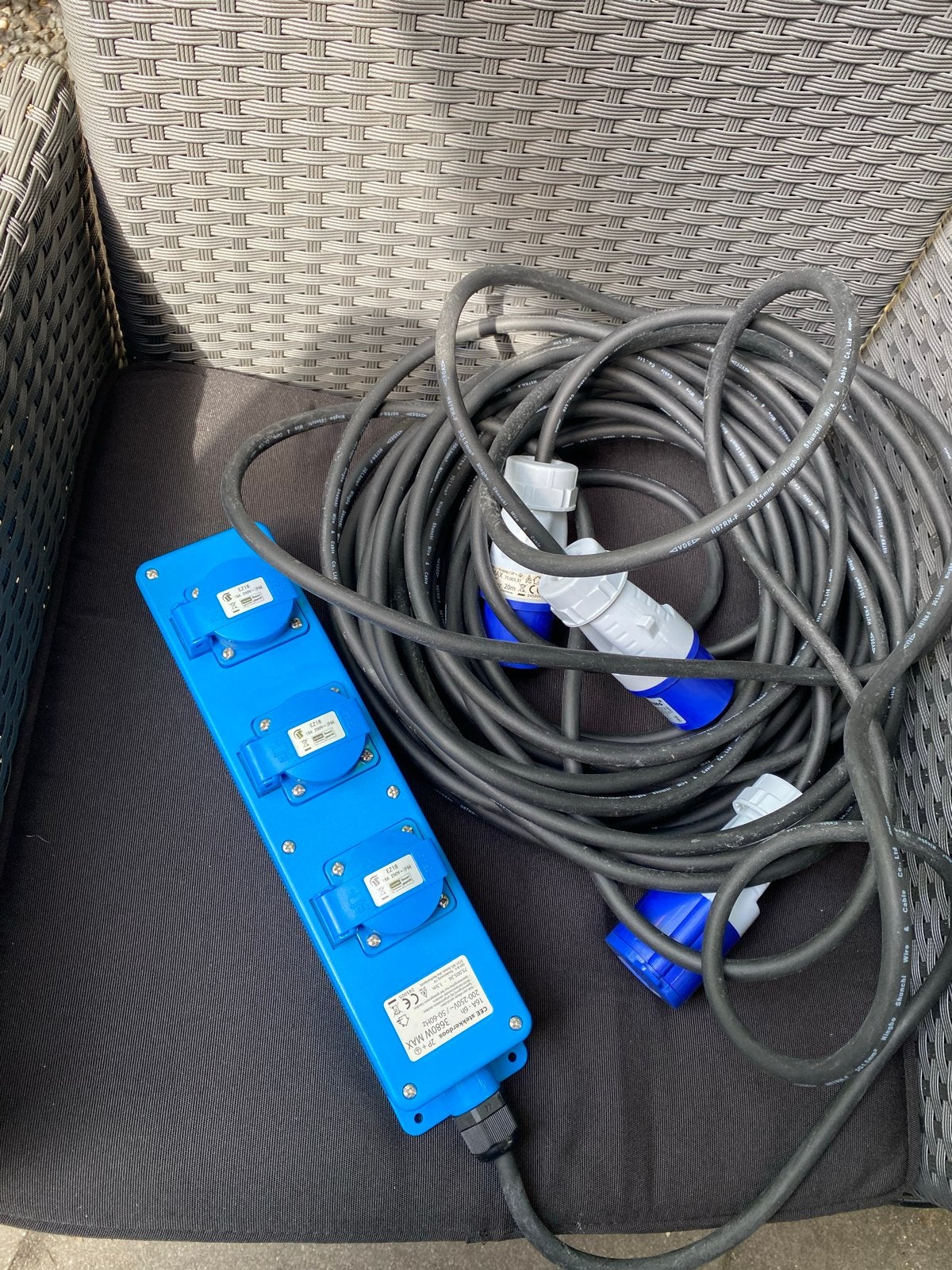 Stroomkabel met stekkerdoos - 20m, 3680W MAX, Ophalen, Gebruikt, Overige merken, Kabel of Snoer