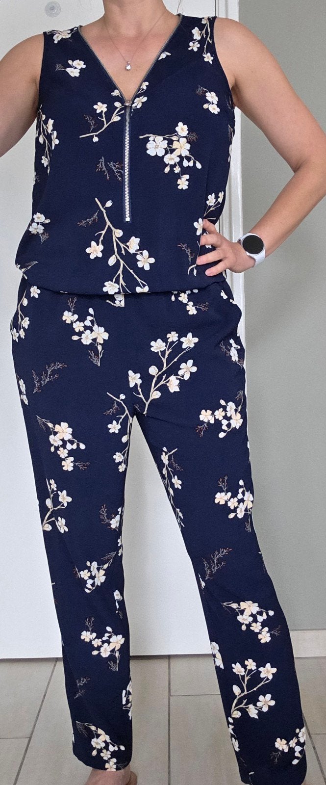 Betoverende Donker blauw Jumpsuit met Ritssluiting en V-hals, Maat 38/40 (M), Zwart, Nieuw, Ophalen of Verzenden