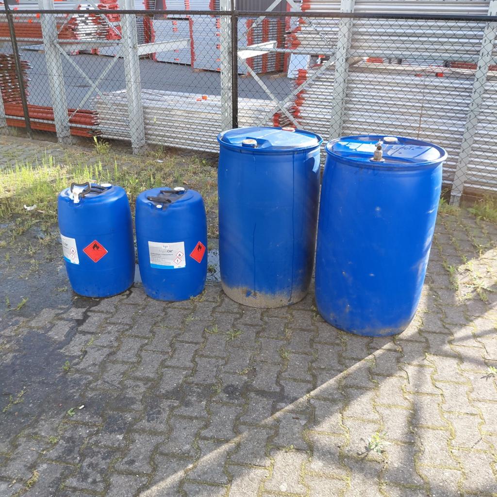Olievaten 200 liter en 60 liter, Ophalen of Verzenden, 100 cm of meer, 60 cm of meer, 50 cm of meer