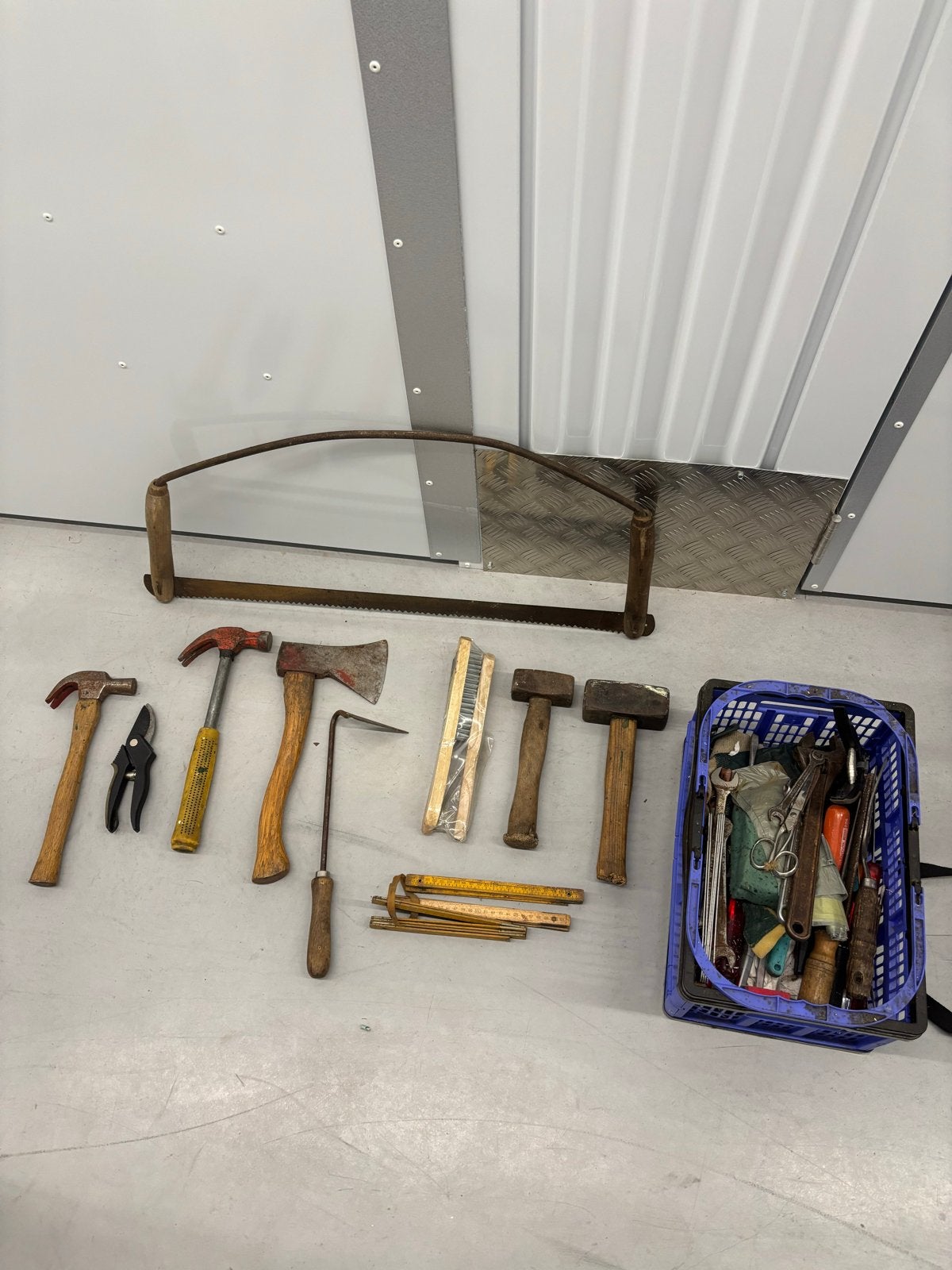 Diverse handgereedschap set: zagen, hamers, bijl, tangen, Ophalen, Gebruikt, Zaag, Overige merken