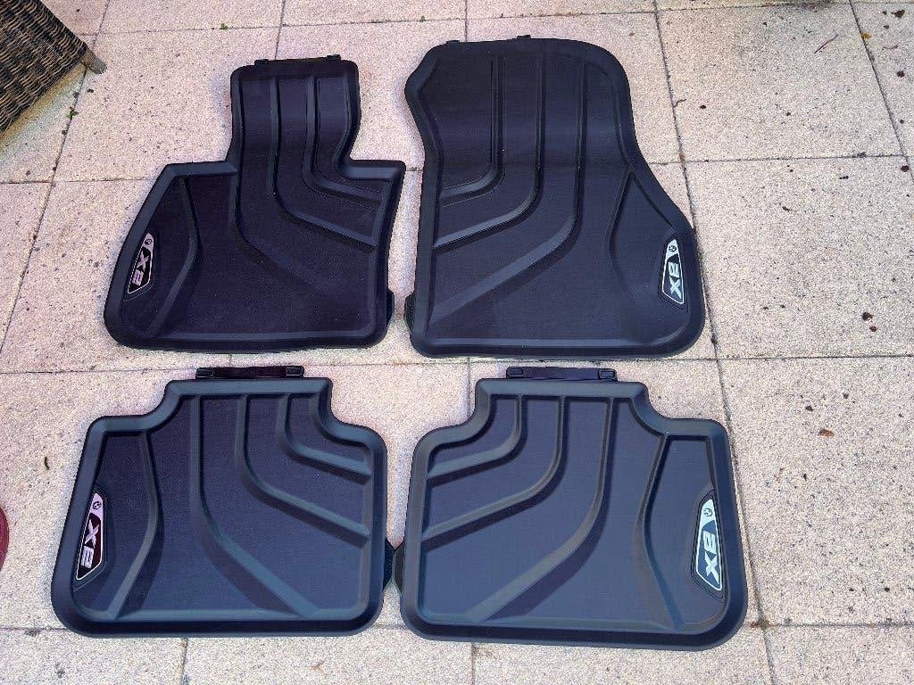Te koop set originele rubberen automatten BMW X2 F39, Auto diversen, Automatten, Ophalen, Nieuw