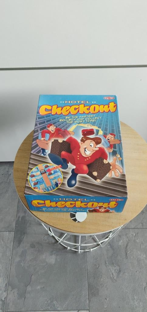 Hotel Checkout - Tactic bordspel, Drie of vier spelers, Ophalen, Gebruikt, Tactic