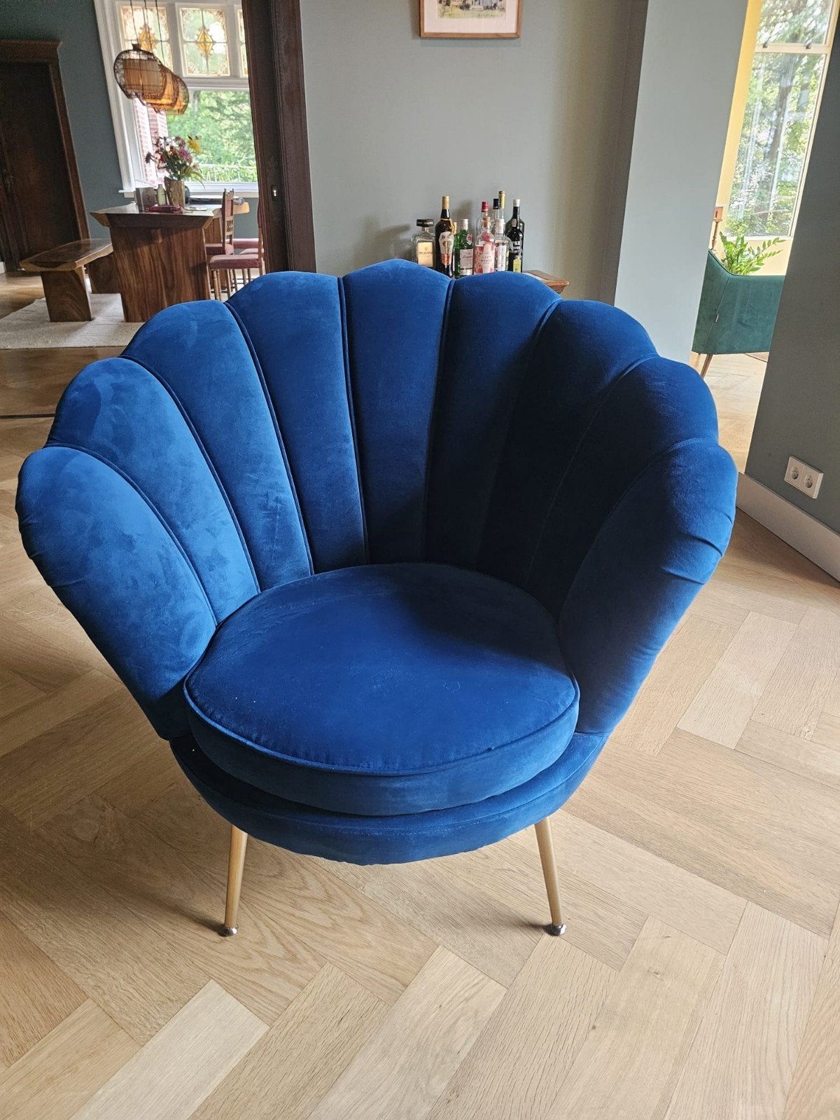 Twee blauwe/ turquoise fluwelen schelpen stoelen/ fauteuils, Ophalen, 75 tot 100 cm, Zo goed als nieuw, Stof