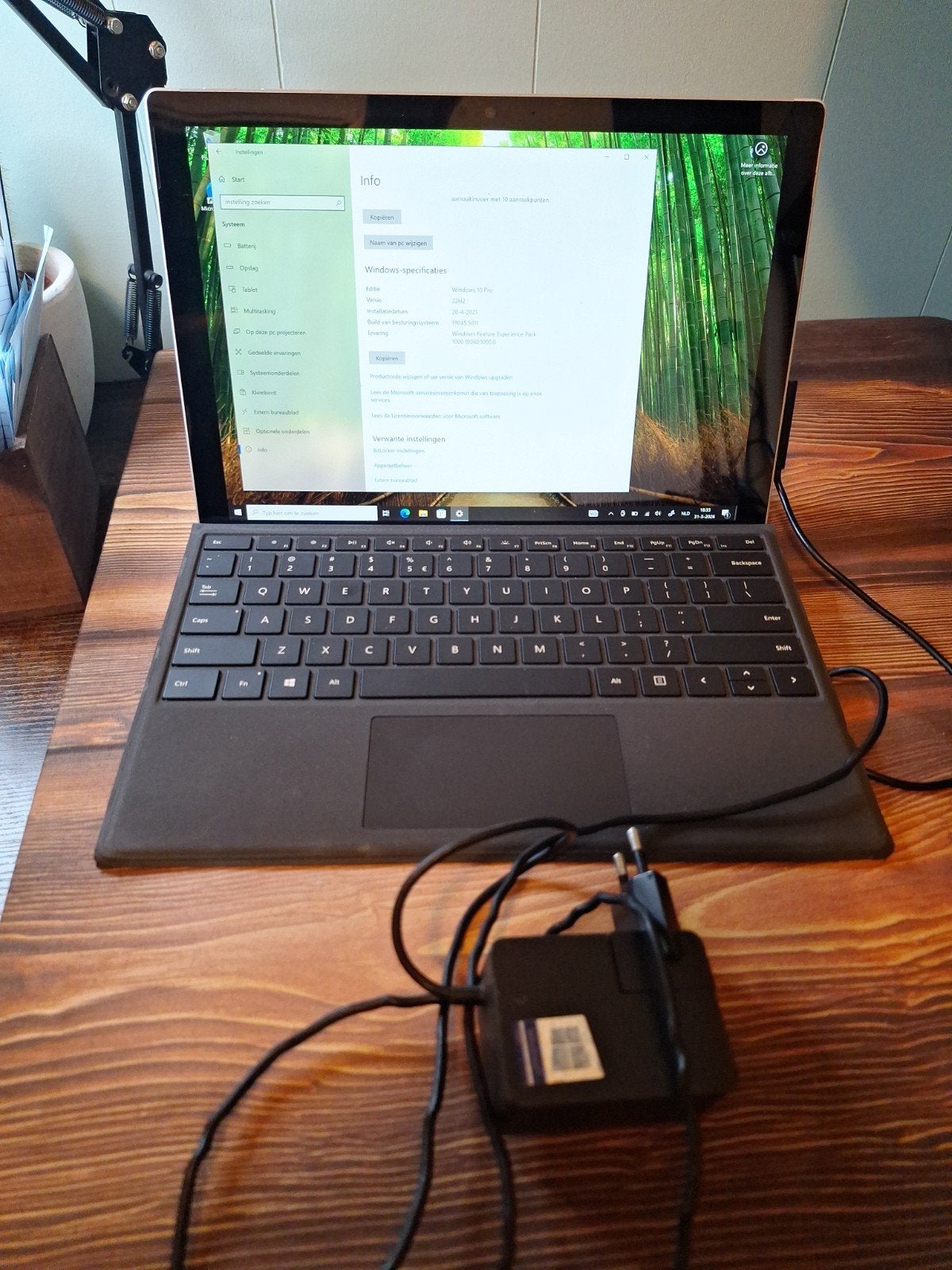 Microsoft Surface Go 2 - Windows 10 Pro - 4GB RAM, Computers en Software, Qwerty, Minder dan 2 Ghz, 10 inch of minder, Met touchscreen