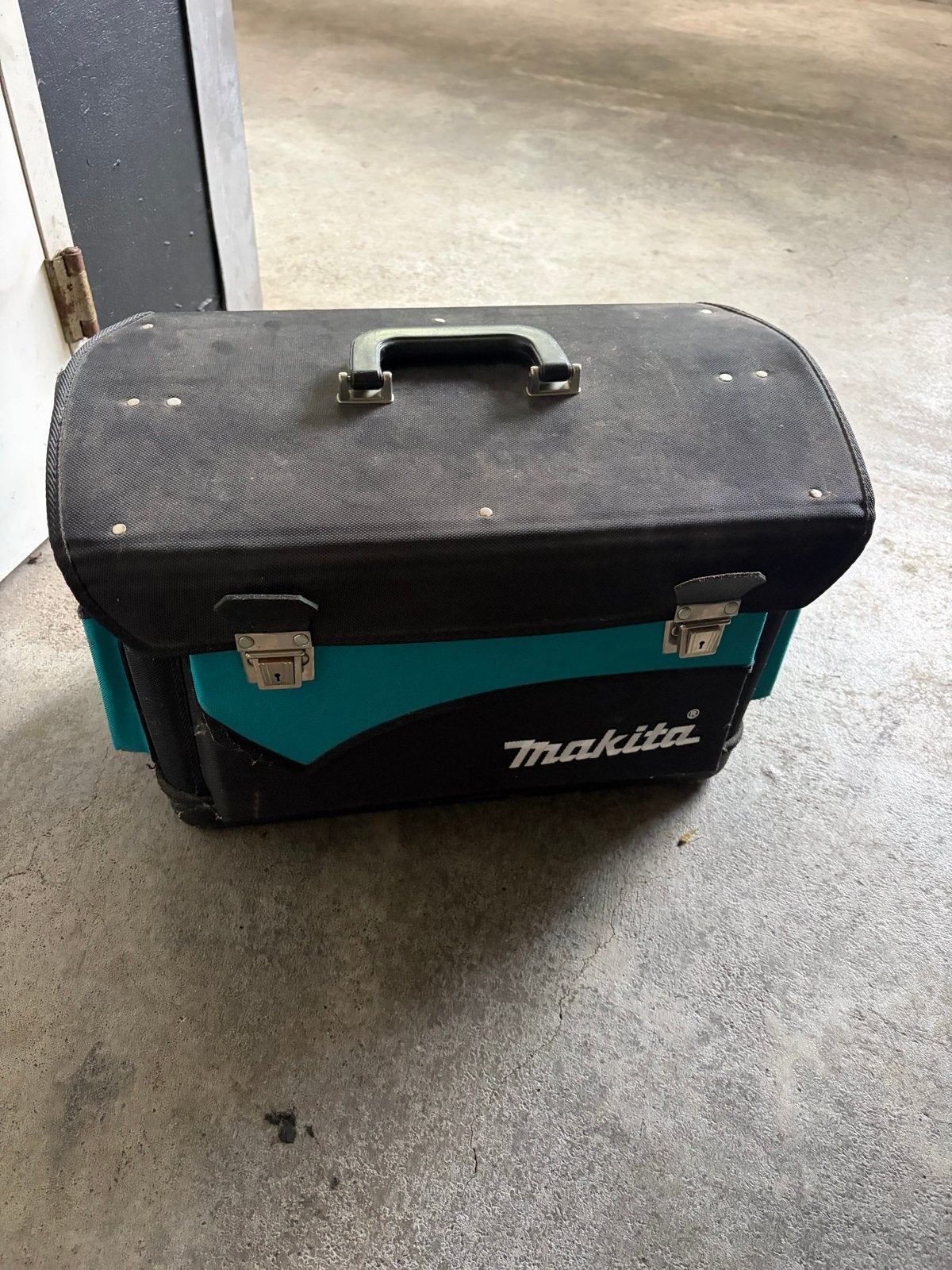 Makita gereedschapstas / gereedschapskoffer, Ophalen of Verzenden, Gebruikt