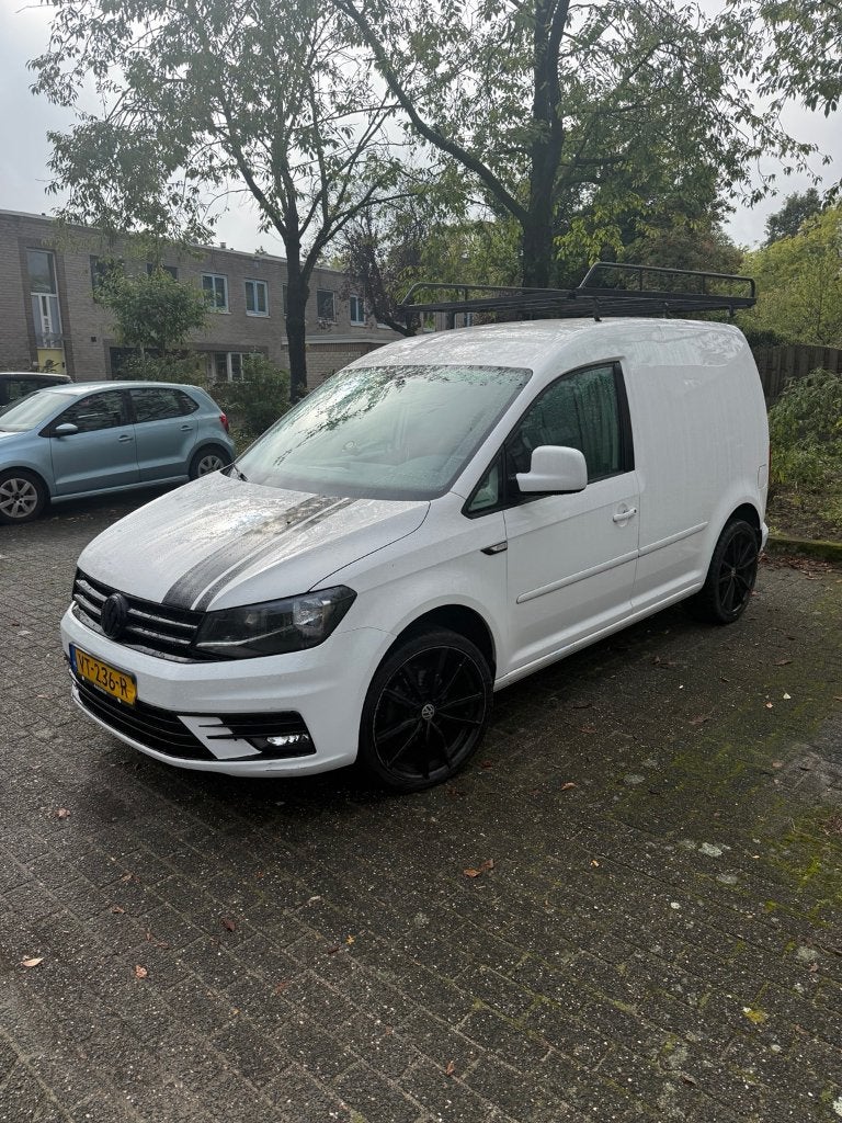 Volkswagen Caddy 2.0 TDI R-Line 180PK | BTW, Auto's, Stof, 4 cilinders, Volkswagen, Radio